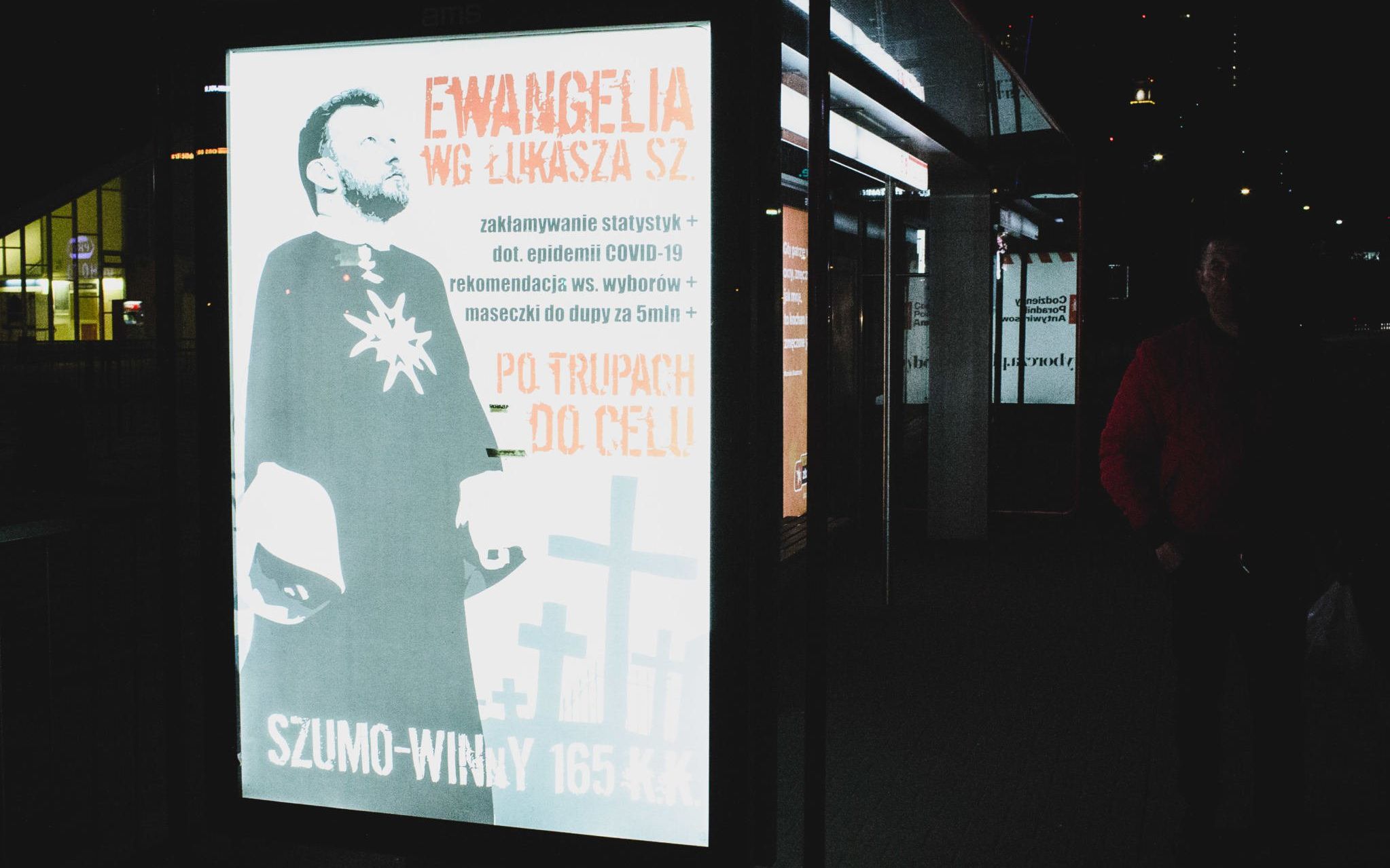 Grafika do artykułu 41 godzin w areszcie, kajdanki, rozbieranie do naga, przysiady. Wstrząsająca rozmowa z Anną W.