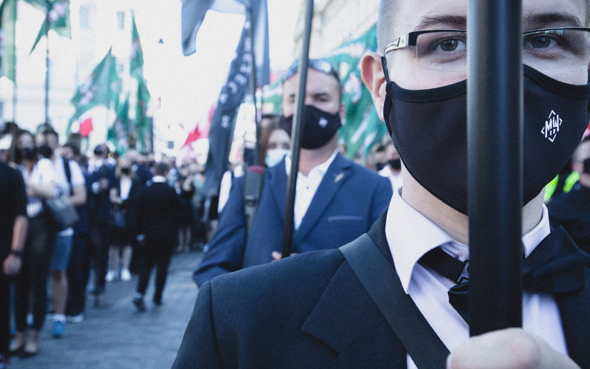 Grafika do artykułu Nacjonaliści i faszyści przeszli 15 sierpnia przez Warszawę. Chyba pomylili wydarzenia