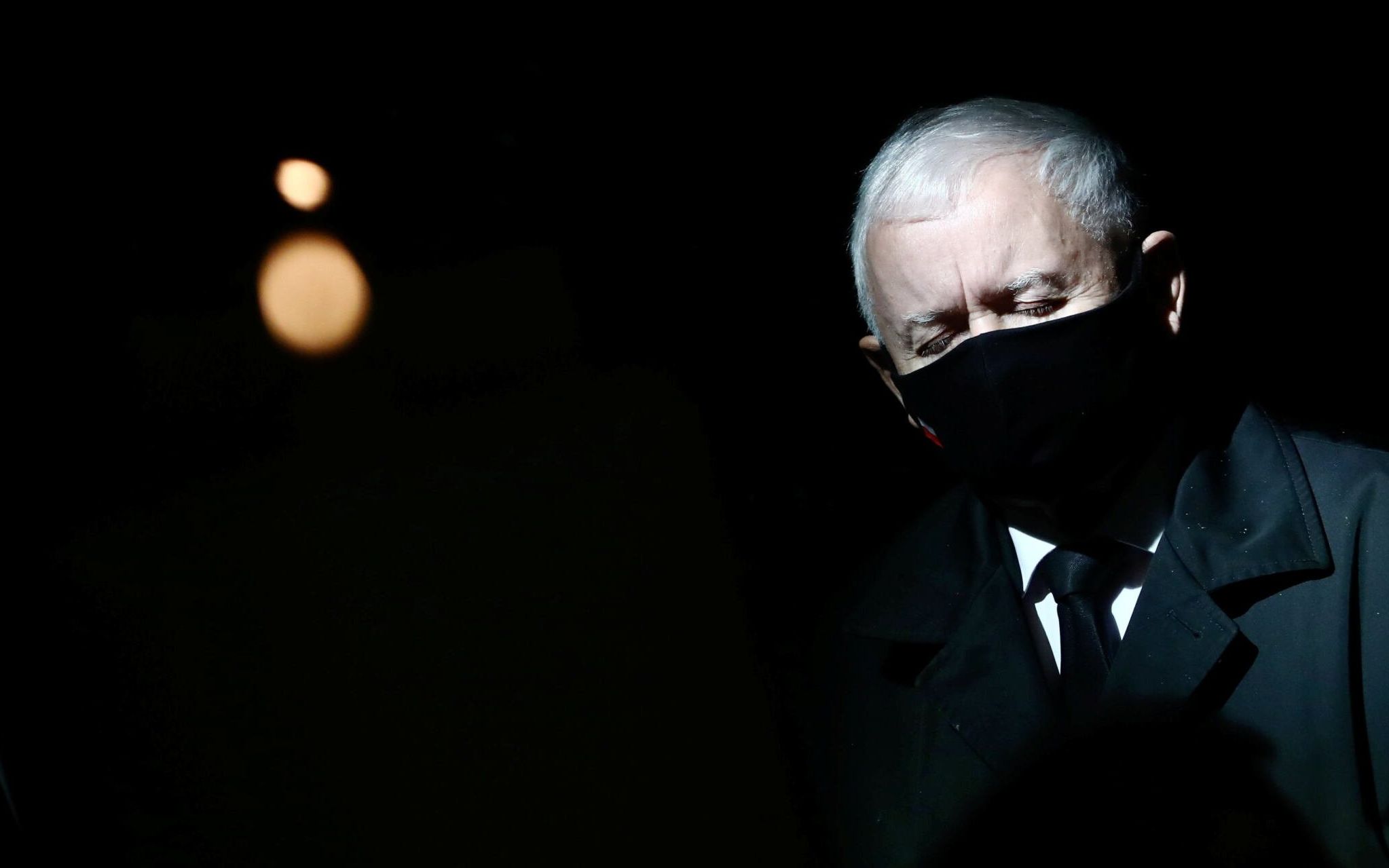 33/45

07.09.2021 Krakow , Wawel . Prezes Jaroslaw Kaczynski podczas uroczystosci pogrzebowych proboszcza katedry na Wawelu ks. Zdzislawa Sochackiego . Fot. Jakub Porzycki / Agencja Wyborcza.pl