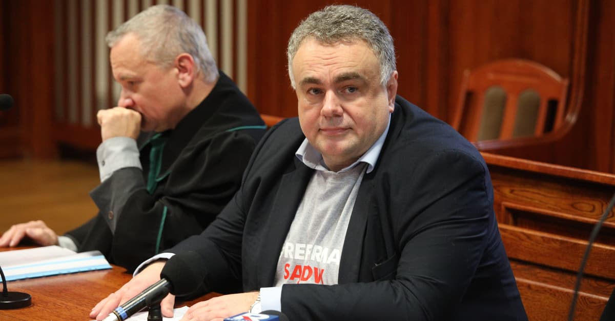 Kluby "Gazety Polskiej” i kościół w Krakowie zbierają podpisy do KRS. „Zło dobrem zwyciężaj!”