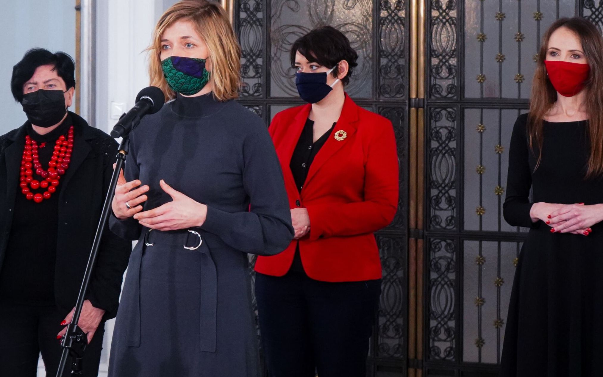 Grafika do artykułu Opozycja: Niech Ziobro powie, czy będą ścigane kobiety i lekarze po zakazie aborcji przez TK