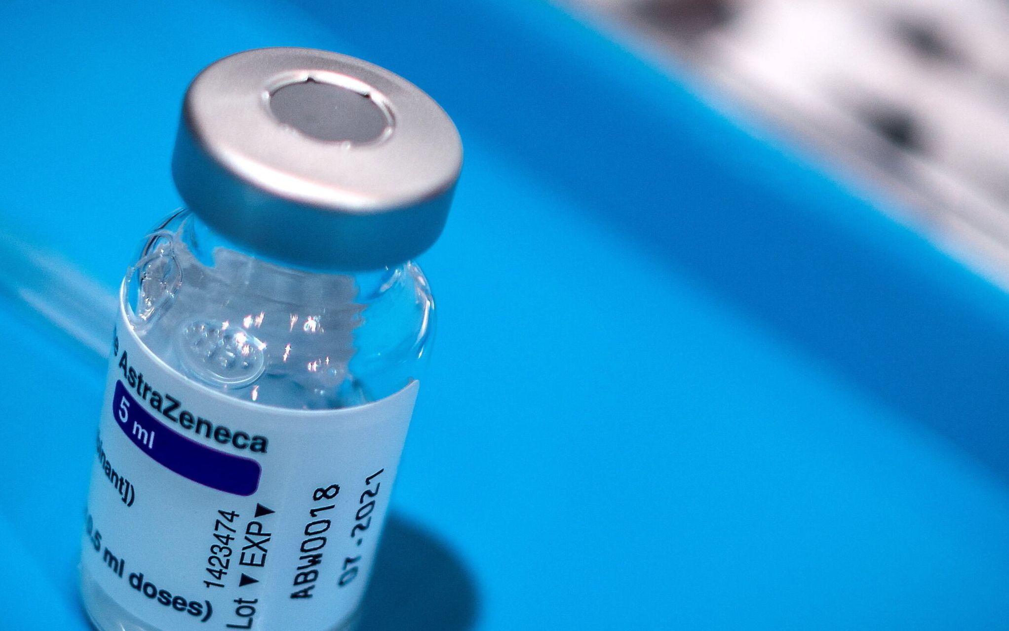 25.03.2021 Katowice , tymczasowy szpital covidowy MCK . Szczepienia policjantow przeciw COVID -19 (szczepionka AstraZeneca ).
Fot. Grzegorz Celejewski / Agencja Gazeta