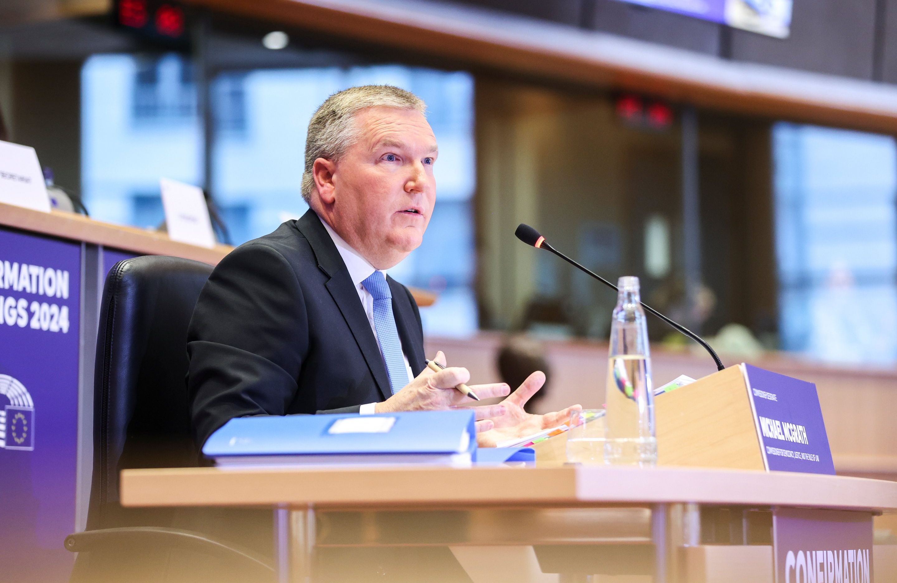Irlandczyk Micheal McGrath - to on będzie twardo egzekwował przestrzeganie zasad praworządności w UE.