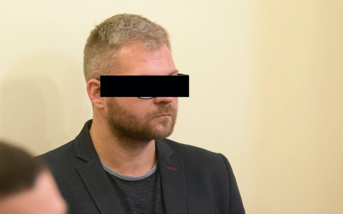 Grafika do artykułu Eksradny PiS - po żonie - znęcał się nad kolejną partnerką. Teraz ona wycofuje oskarżenia