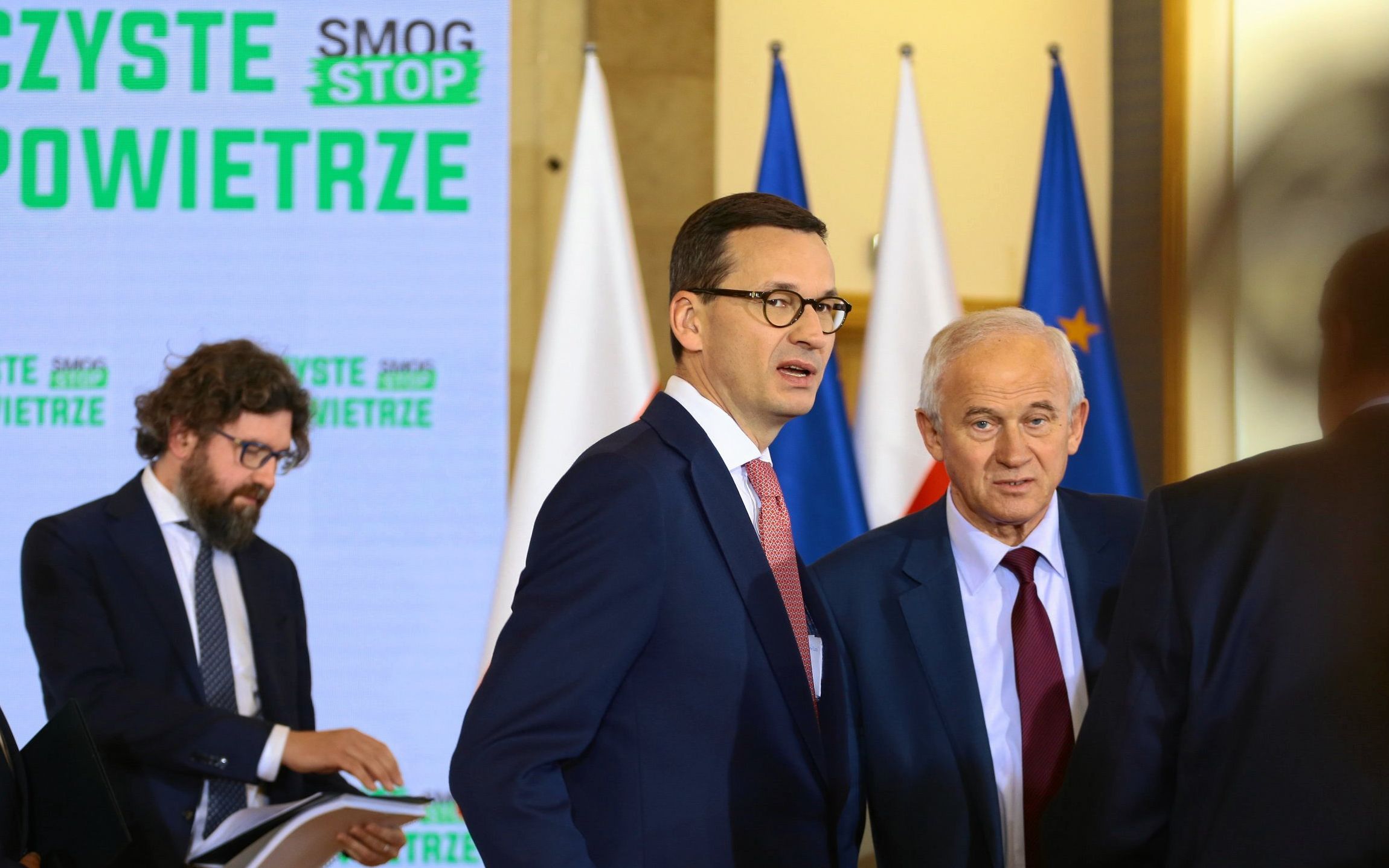 07.06.2018 Warszawa , KPRM . Prezes rady ministrow Mateusz Morawiecki podczas uroczystosci podpisania porozumienia w sprawie realizacji programu priorytetowego " Czyste Powietrze " . 
Fot. Agata Grzybowska / Agencja Gazeta