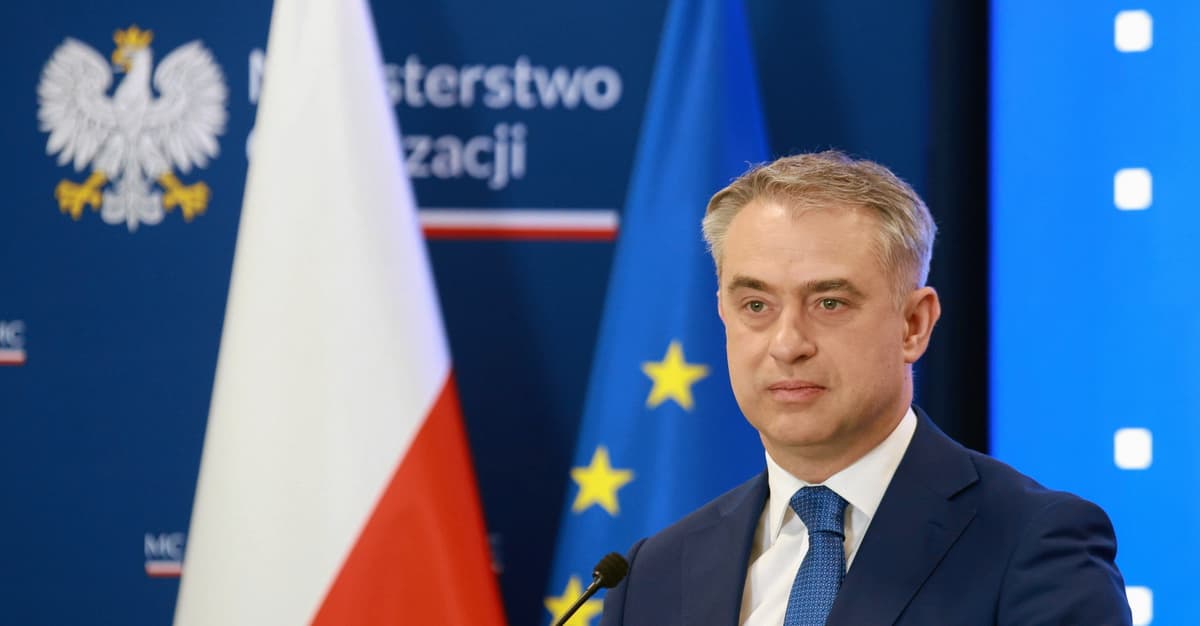 Gawkowski: „Nawrocki wyłącza swoją decyzją internet Ukrainie”