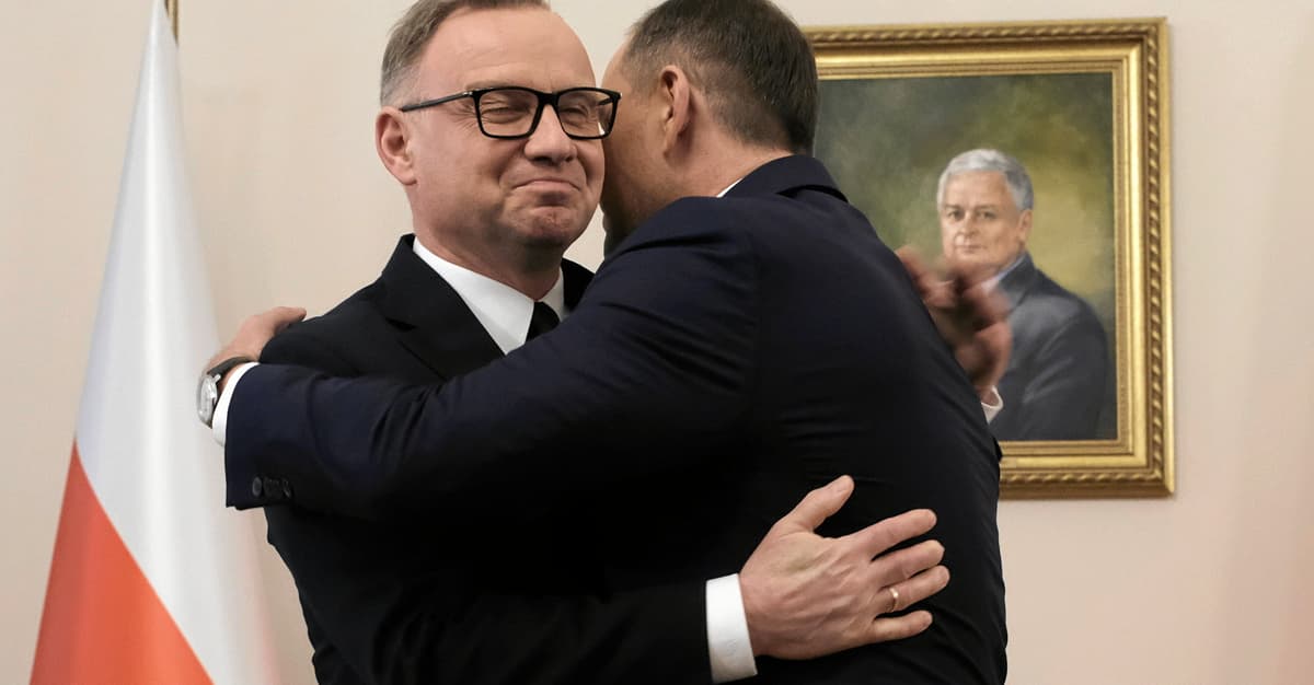 Exposé Nawrockiego na tle Dudy z 2015 r. Sprawdź, czy jesteś Polakiem