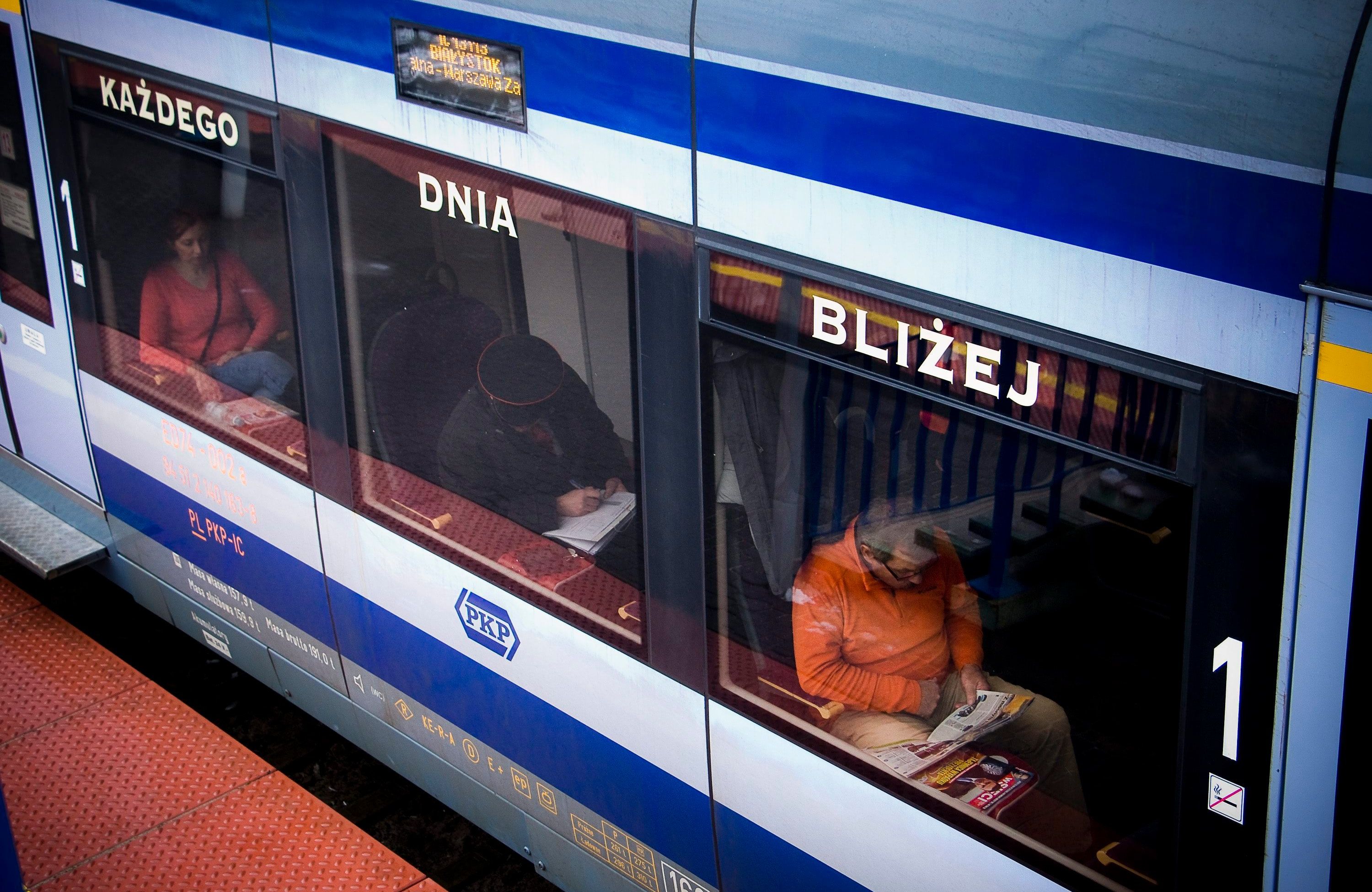 Pociąg PKP Intercity. Kolej
