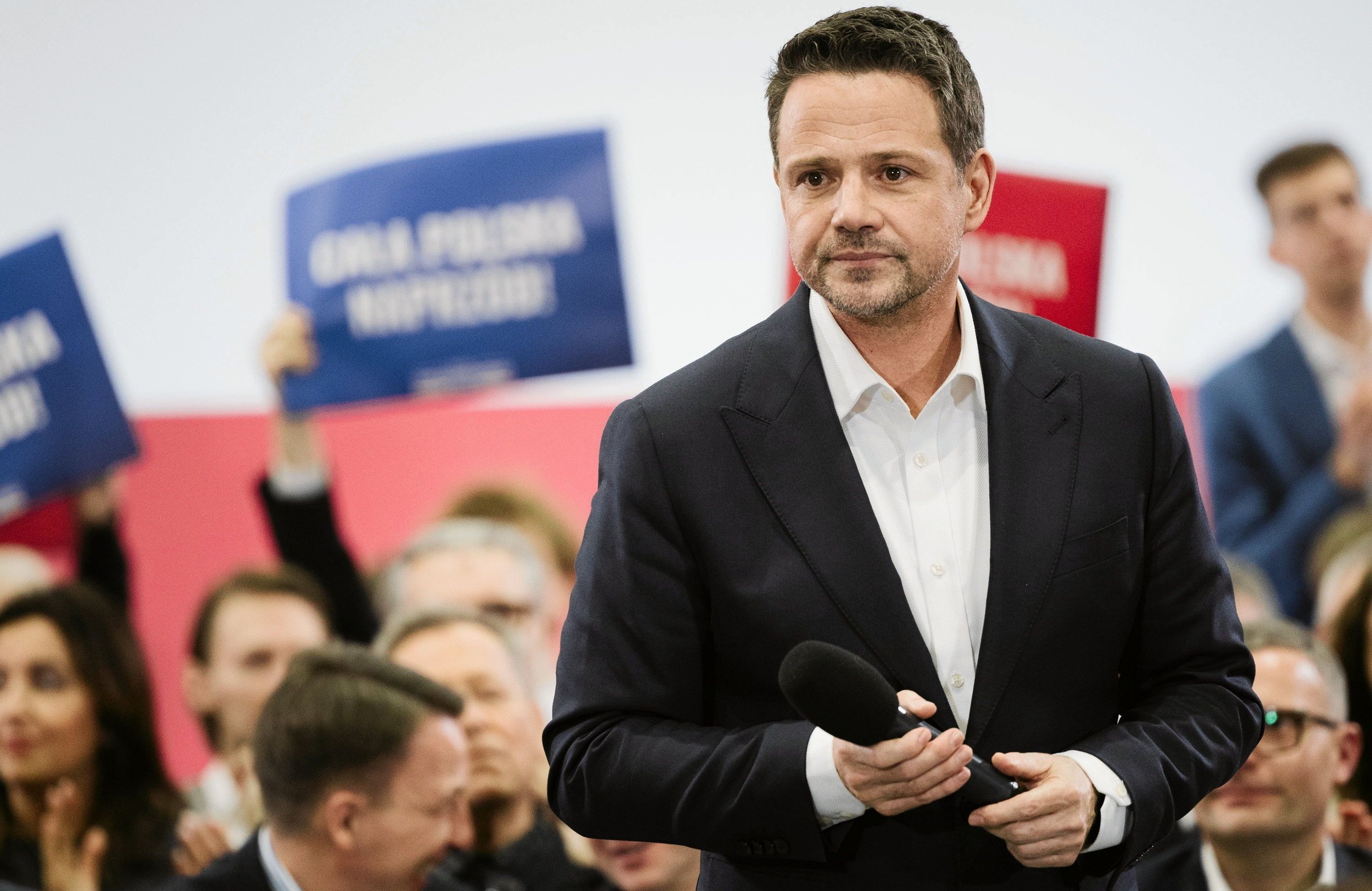 Kandydat na prezydenta - Rafal Trzaskowski podczas spotkania w Wejherowie .