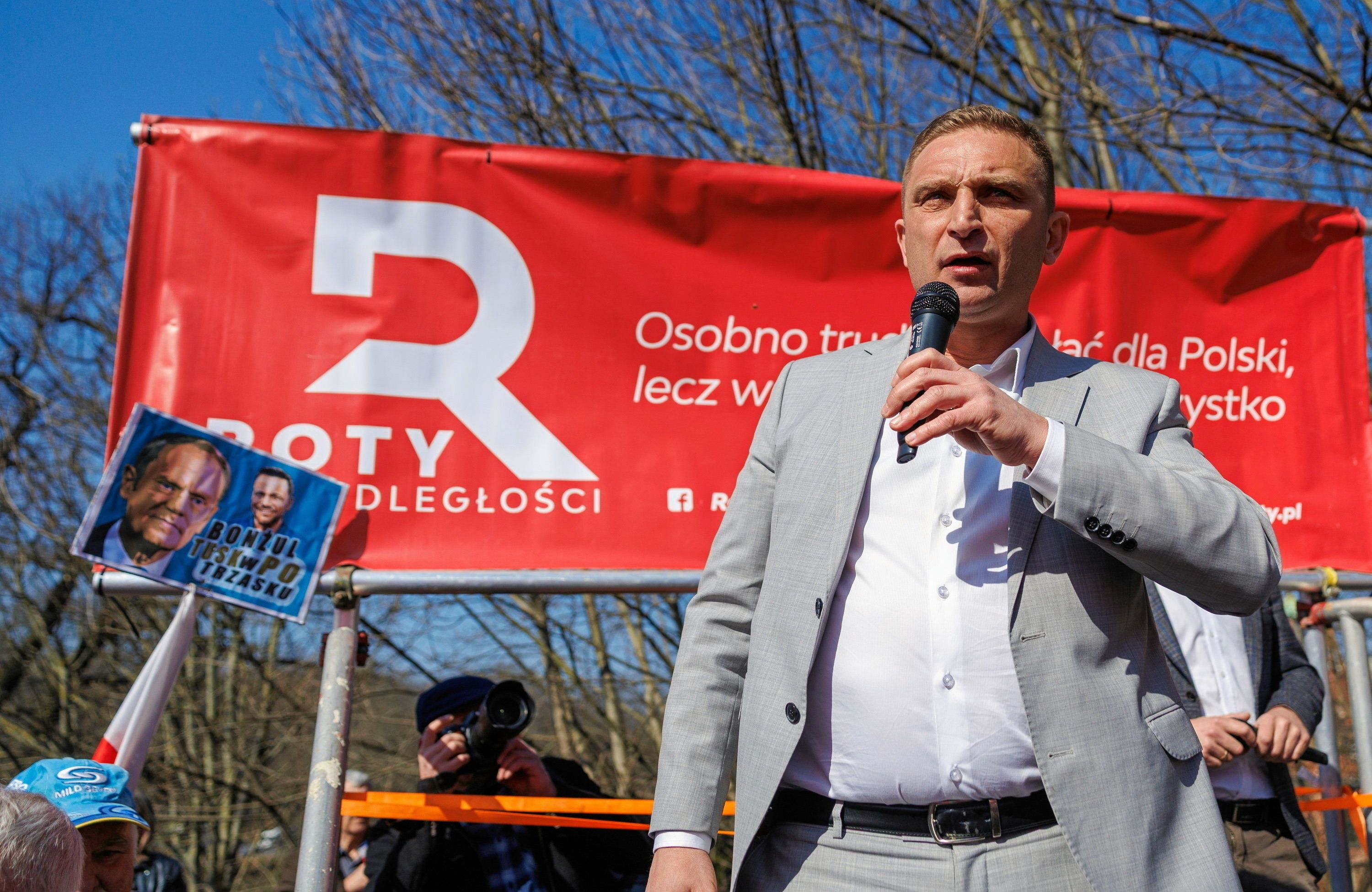 Robert Bakiewicz zorganizowal protest przeciwko niemieckiej polityce migracyjnej w Zgorzelcu