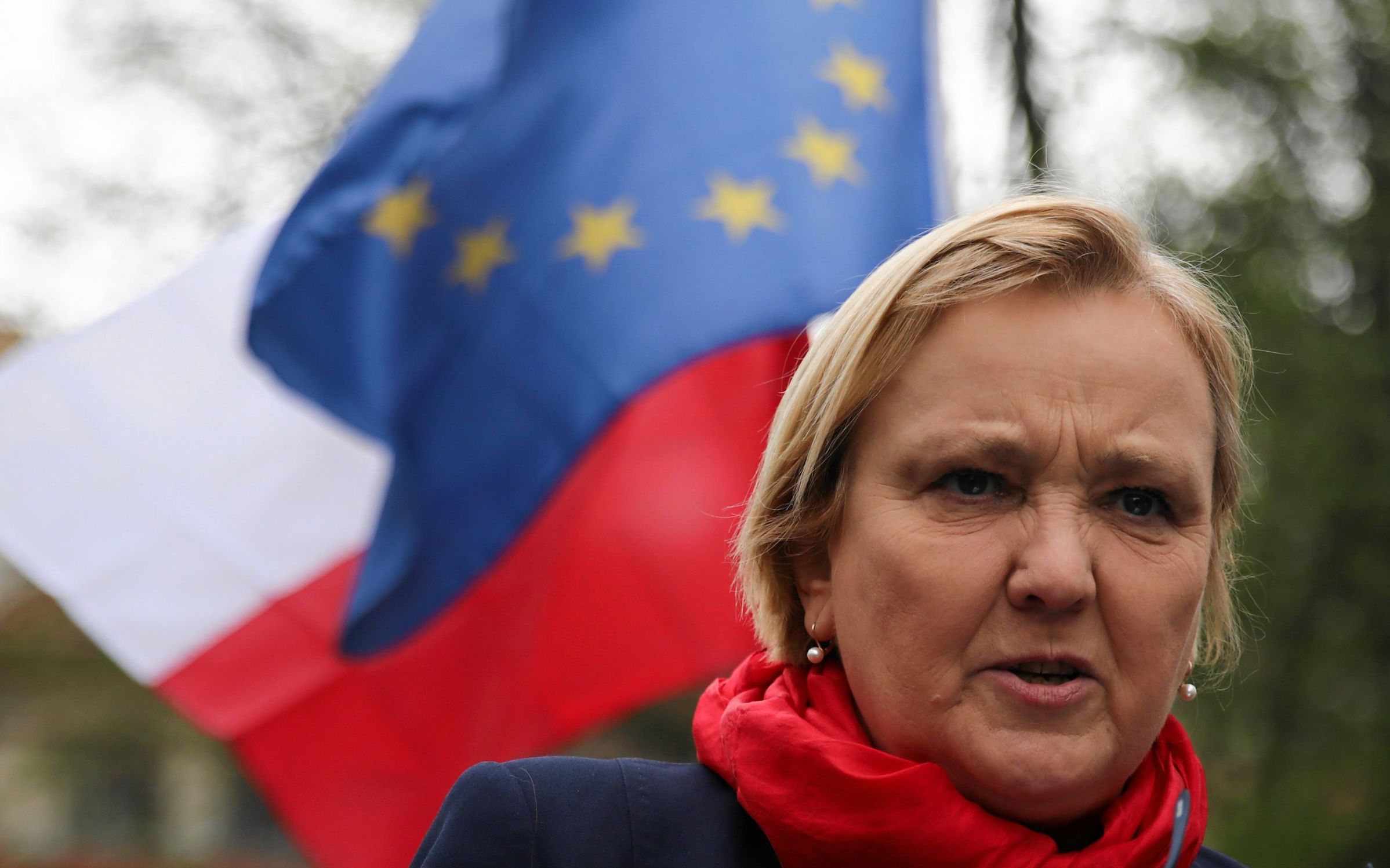 07.04.2019 Krakow , ulica Szewska . Roza Thun podczas konferencji prasowej  przed wyborami do Parlamenu Europejskiego i zbieranie podpisow pod lista Koalicji Europejskiej . Fot. Jakub Porzycki / Agencja Gazeta