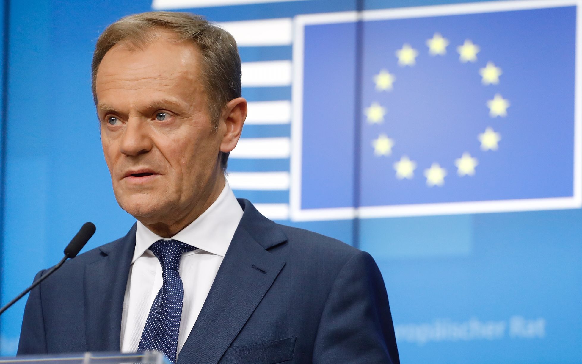 Grafika do artykułu Twardy Brexit odsunięty, ale ryzyko pozostaje. Tusk: „Wszystkie opcje są wciąż otwarte”