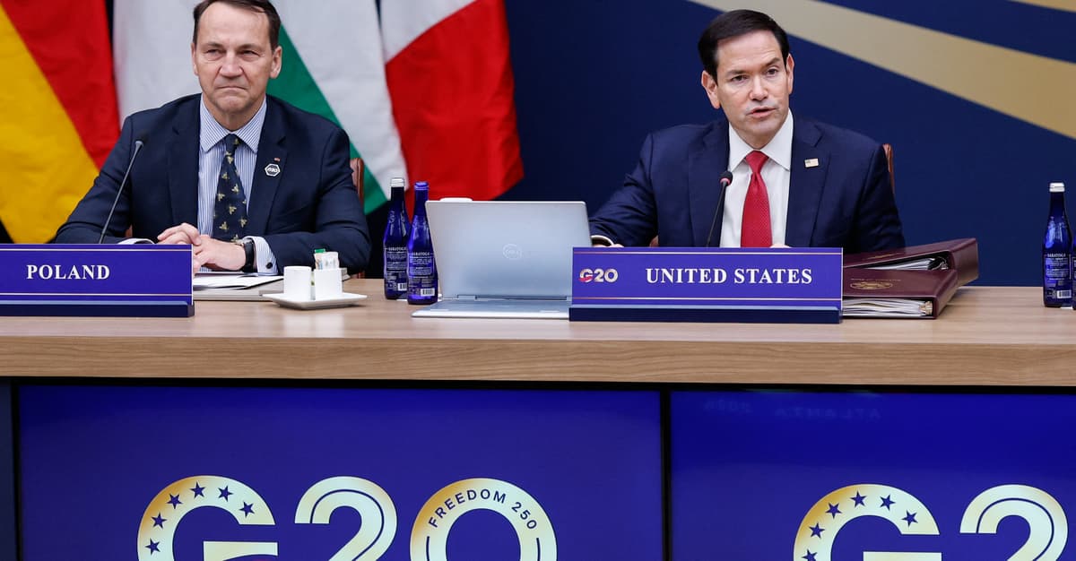 Meeting of G20 ministers. Sikorski has a message to Lavrov