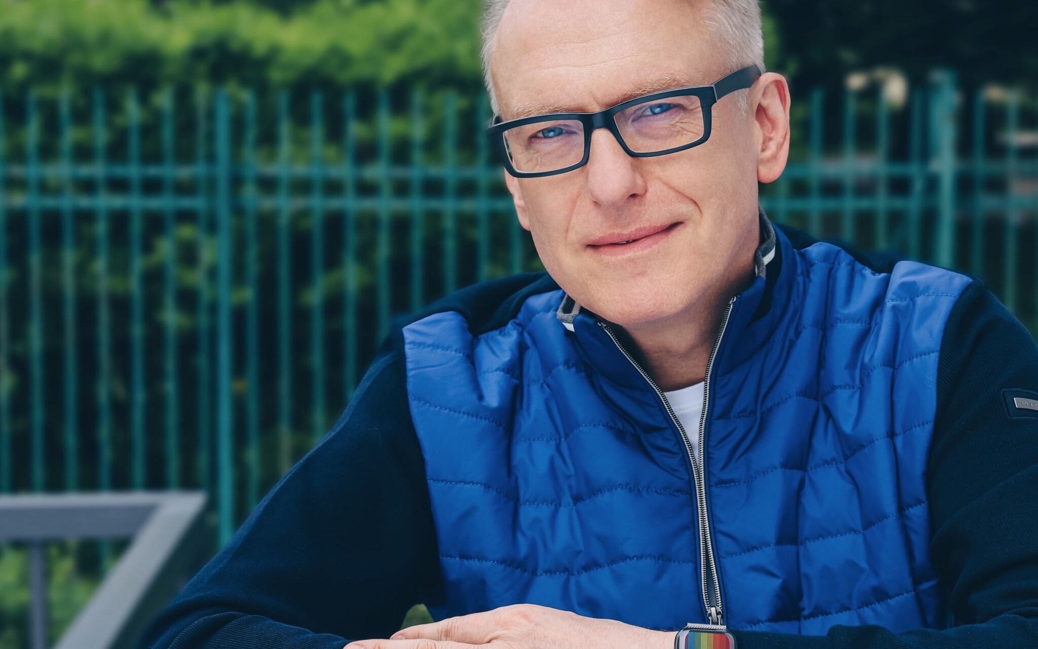 Grafika do artykułu Mariusz Szczygieł: "Nie umiem mówić publicznie, że jestem gejem". Lista 172 polskich coming outów