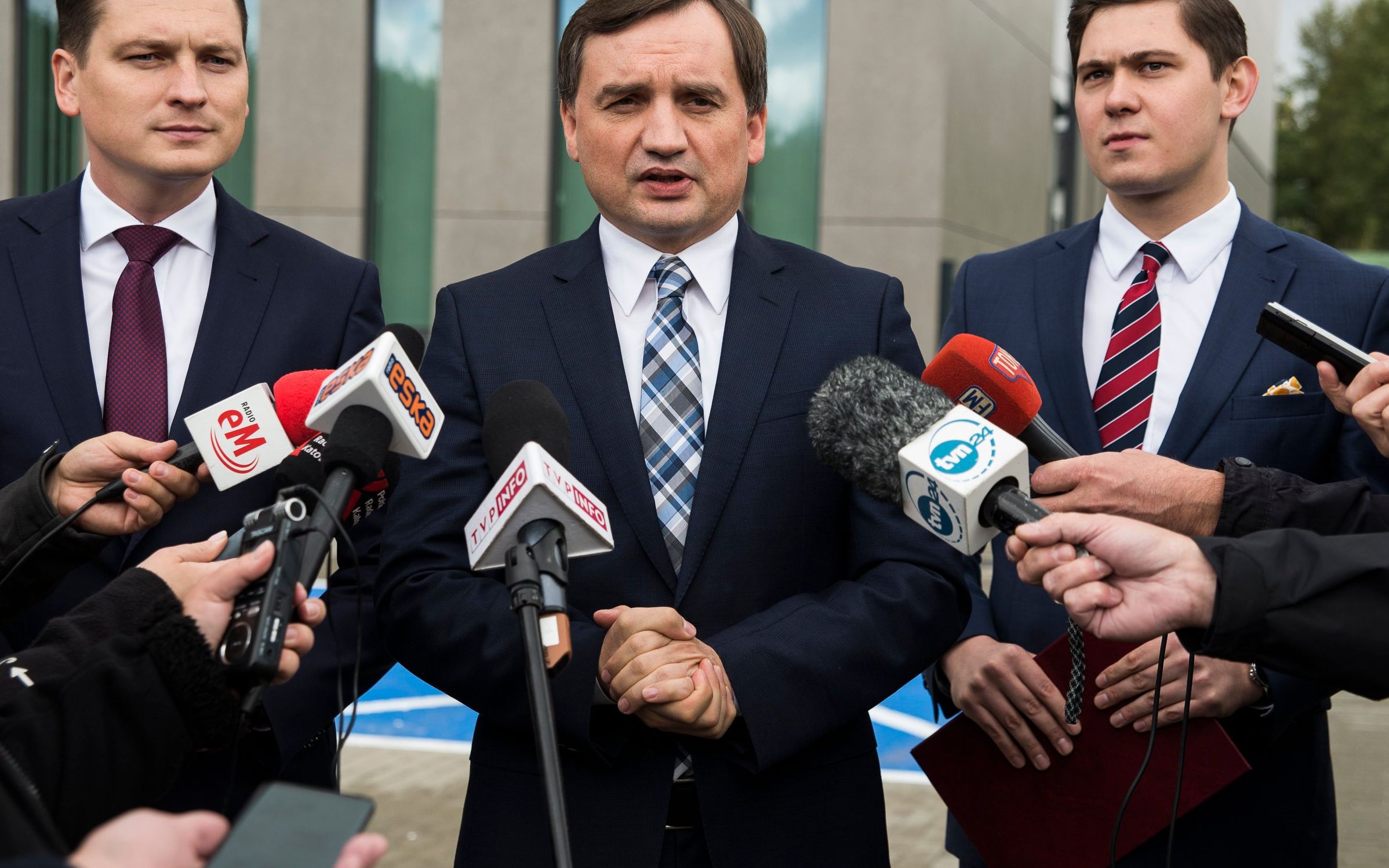 04.10.2019 Sosnowiec . Minister sprawiedliwosci Zbigniew Ziobro (C) podczas otwarcia nowego budynku prokuratury .
Fot. Kamila Kotusz  / Agencja Gazeta
 *** Local Caption ***
