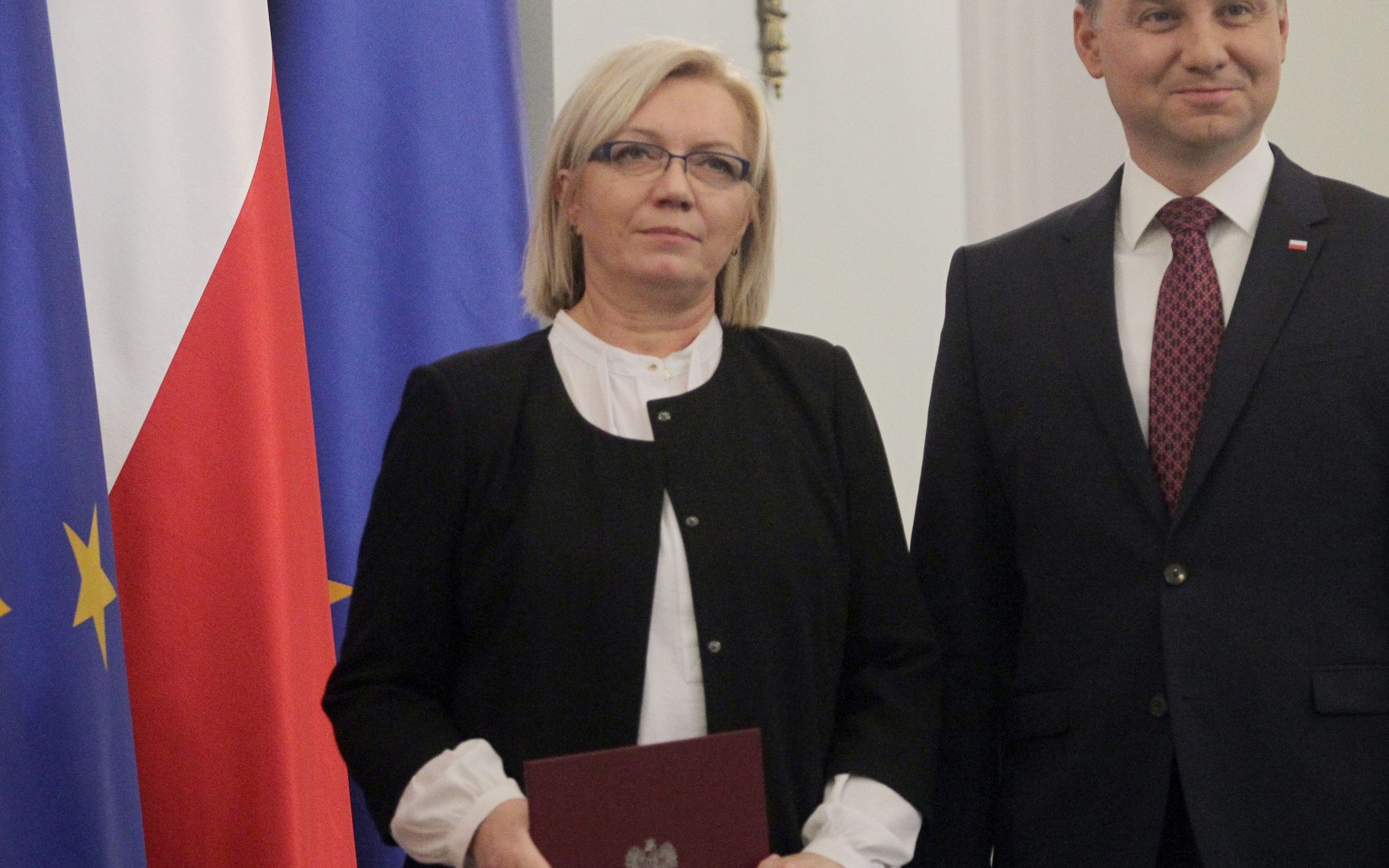 21.12.2016 Warszawa , Palac Prezydencki . Prezydent Andrzej Duda i sedzia Julia Przylebska podczas jej zaprzysiezenia na Prezesa Trybunalu Konstytucyjnego . 
Fot.  Przemek Wierzchowski / Agencja Gazeta


 *** Local Caption ***  .