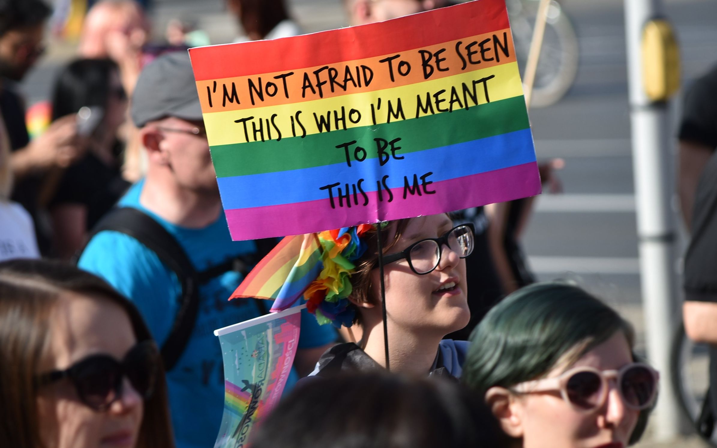 Grafika do artykułu Seksuolodzy: "Wyrażamy stanowczy sprzeciw wobec kampanii dezinformacji i nienawiści wobec osób LGBT"