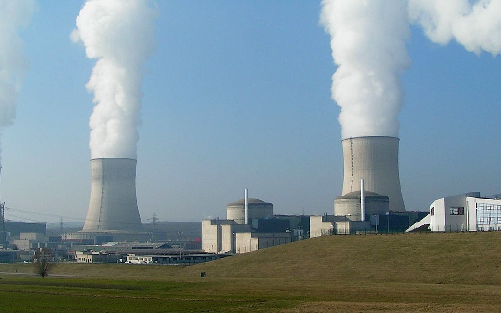 Grafika do artykułu Burza po słowach Wojewody Pomorskiej. Co z lokalizacją elektrowni jądrowej?