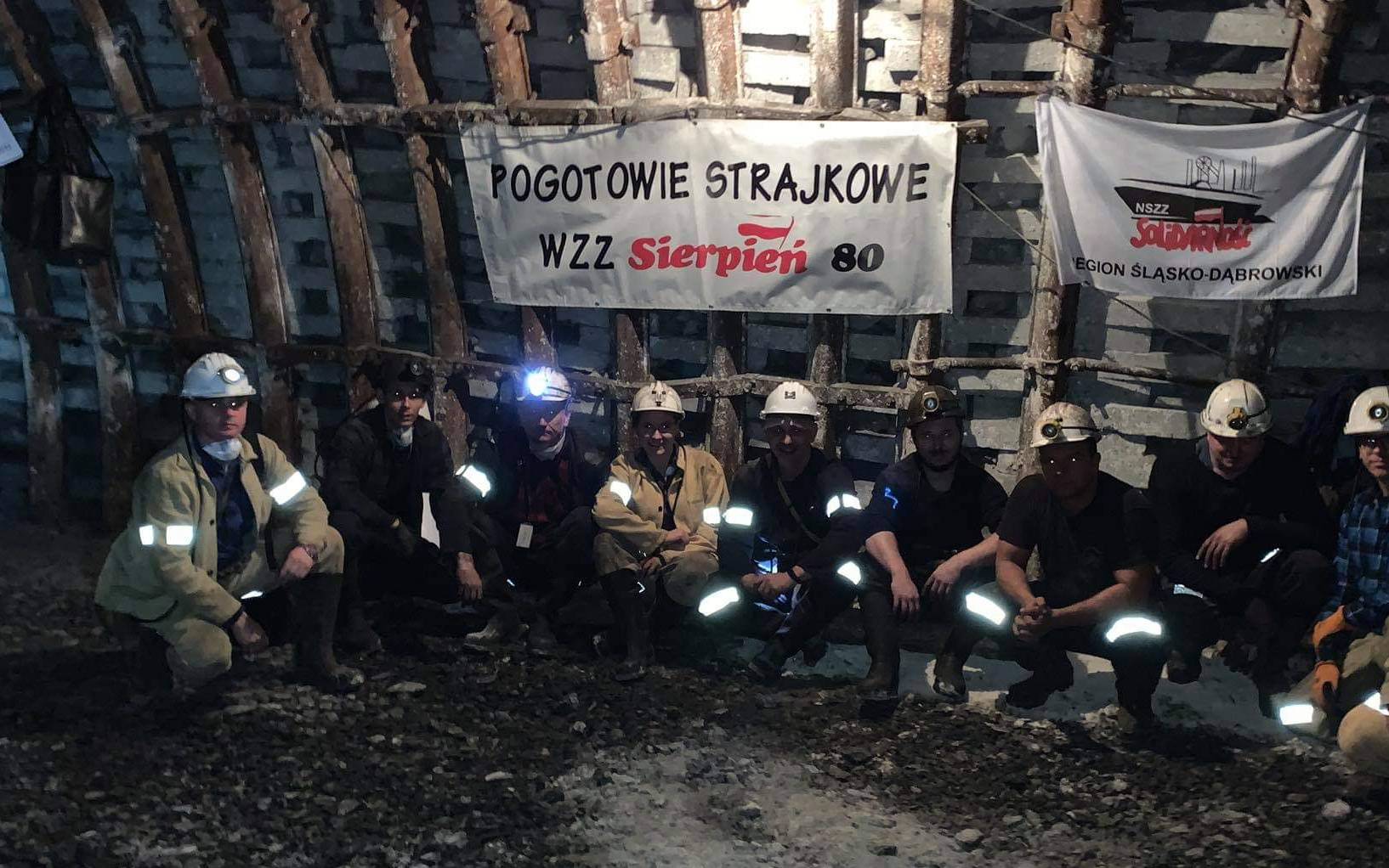 Grafika do artykułu Coraz większe protesty w kopalniach: 250 górników zostało pod ziemią. Rozmowy z rządem bez skutku