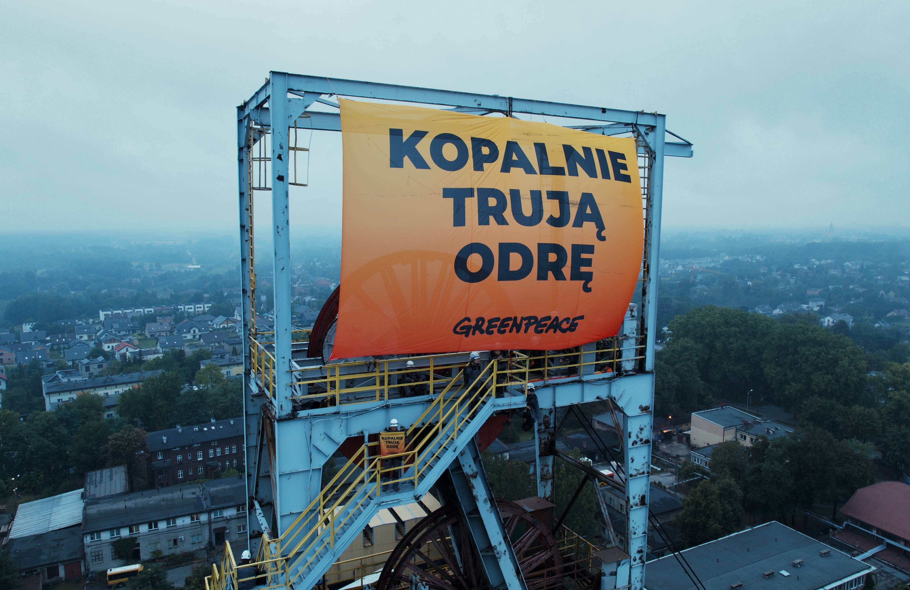 napis kopalnie trują odrę