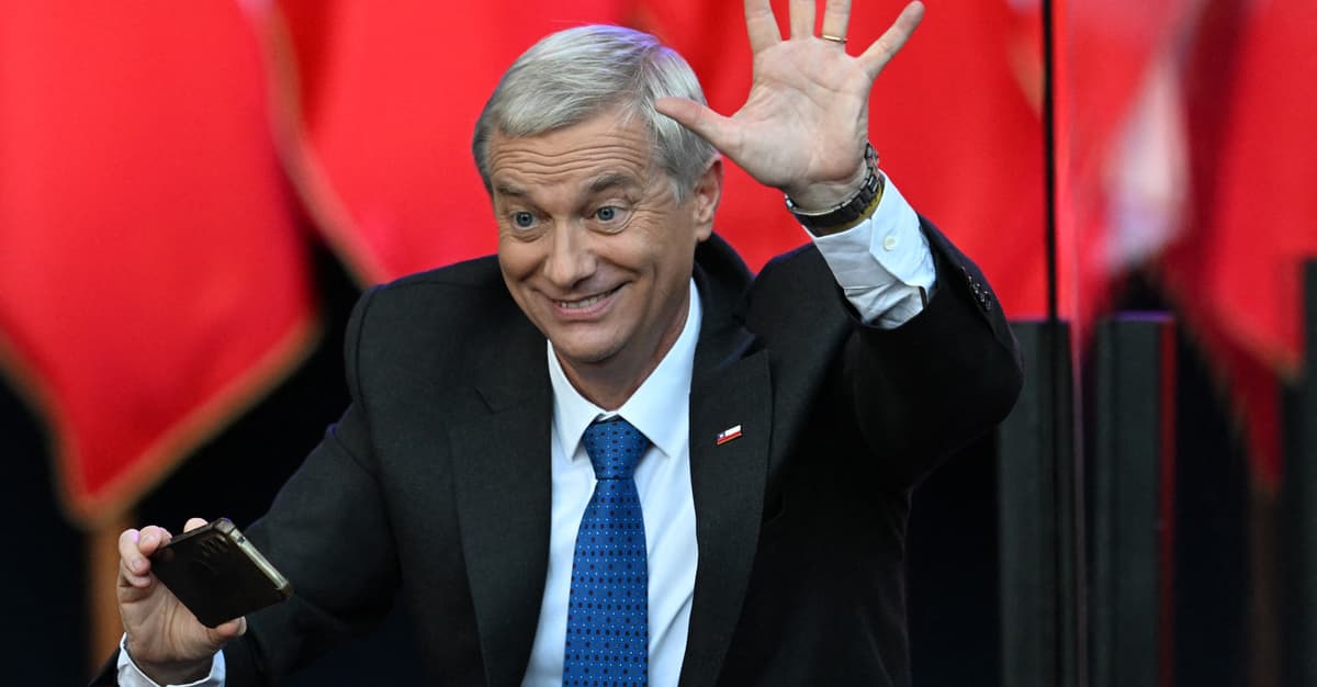 Chile skręca w prawo. Dekadę protestu domykają wybory, w których wygra orędownik „ładu i porządku"