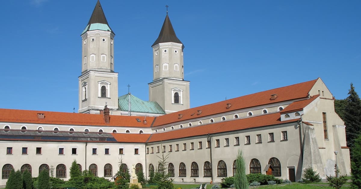 Atak nożownika w opactwie w Jarosławiu. Służby wyjaśniają motyw