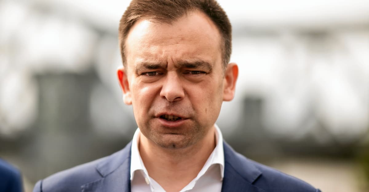 Minister finansów: Płaca minimalna wzrośnie co najmniej o 140 zł brutto