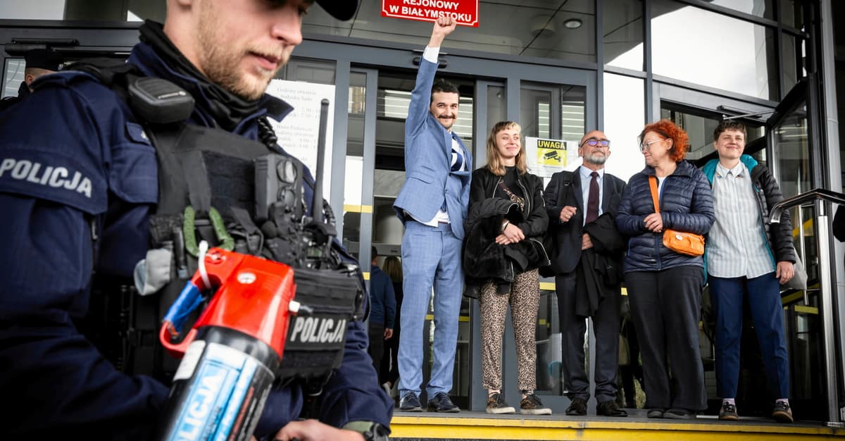 Proces Piątki z Hajnówki. Prokuratura chce, by ABW włamała się do aplikacji w telefonach aktywistów