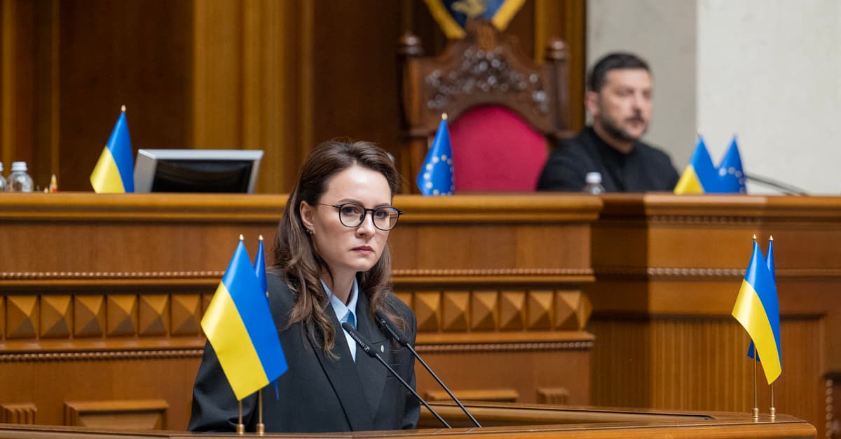 Government reshuffle in Ukraine. 4  reasons for the changes—and who might become prime minister?