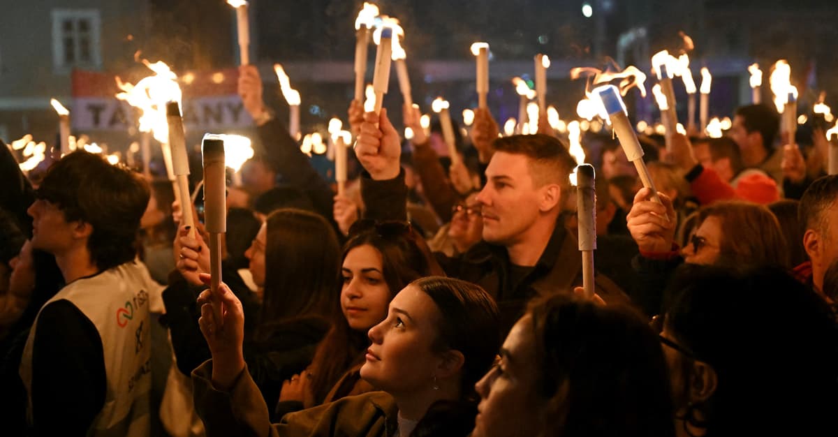 To on jest twarzą rewolucji młodych przeciwko Orbánowi. Bence Szabó rzucił rękawicę reżimowi