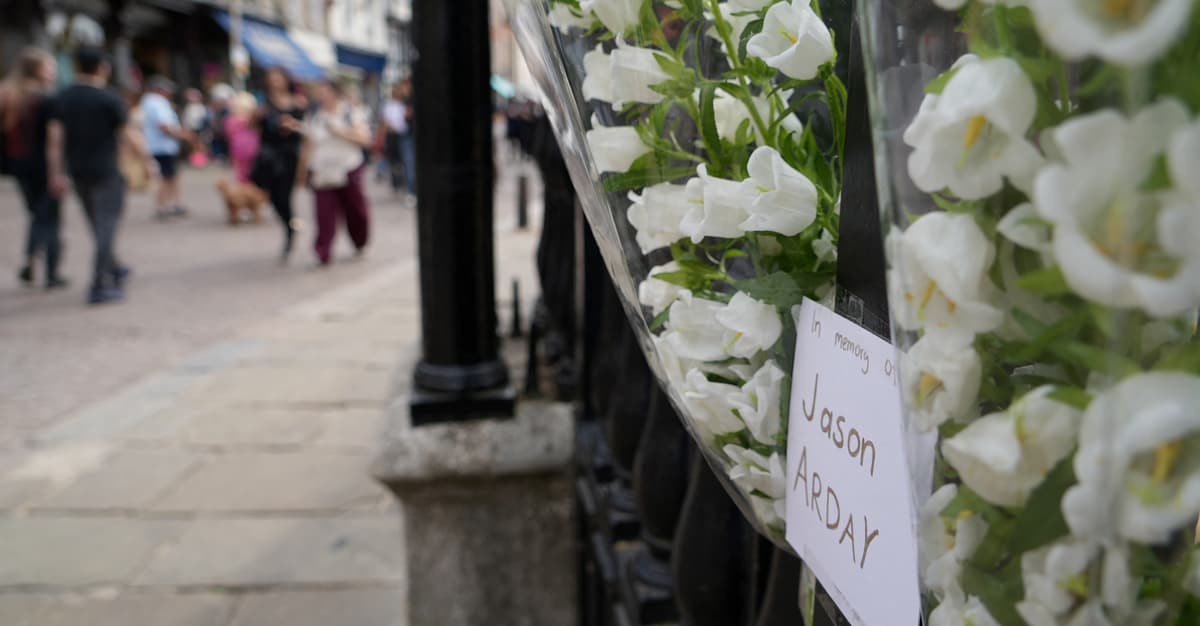 Kto osądzi Jasona Ardaya? Cambridge i błędne wyobrażenia o akademickiej merytokracji