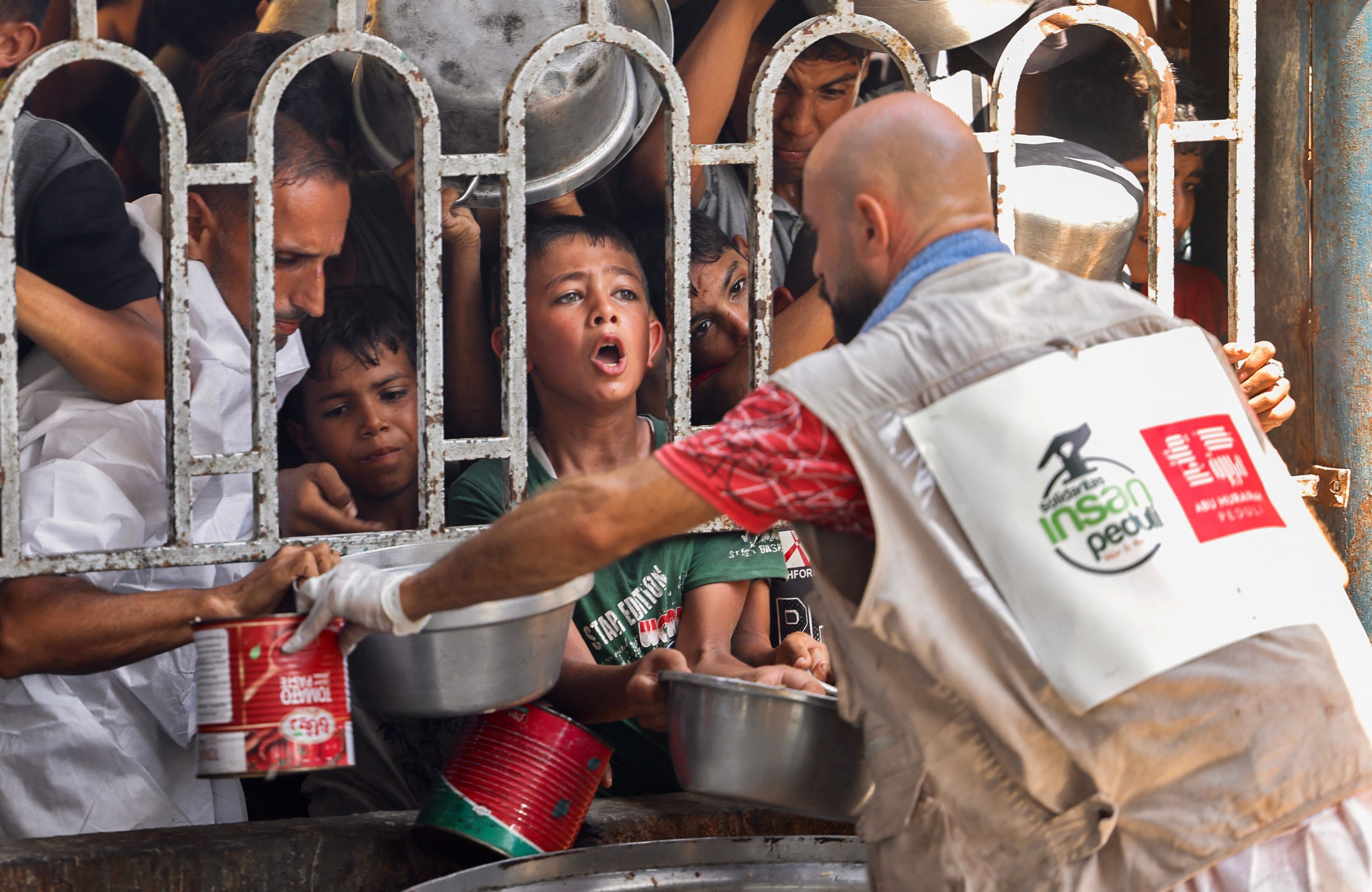 PALESTINIAN-ISRAEL-CONFLICT-FOOD