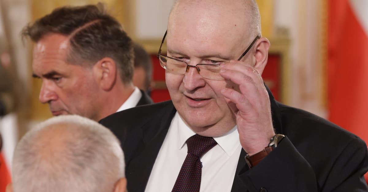 Zarzuty karne dla urzędników TK Święczkowskiego. Za blokowanie nowych sędziów
