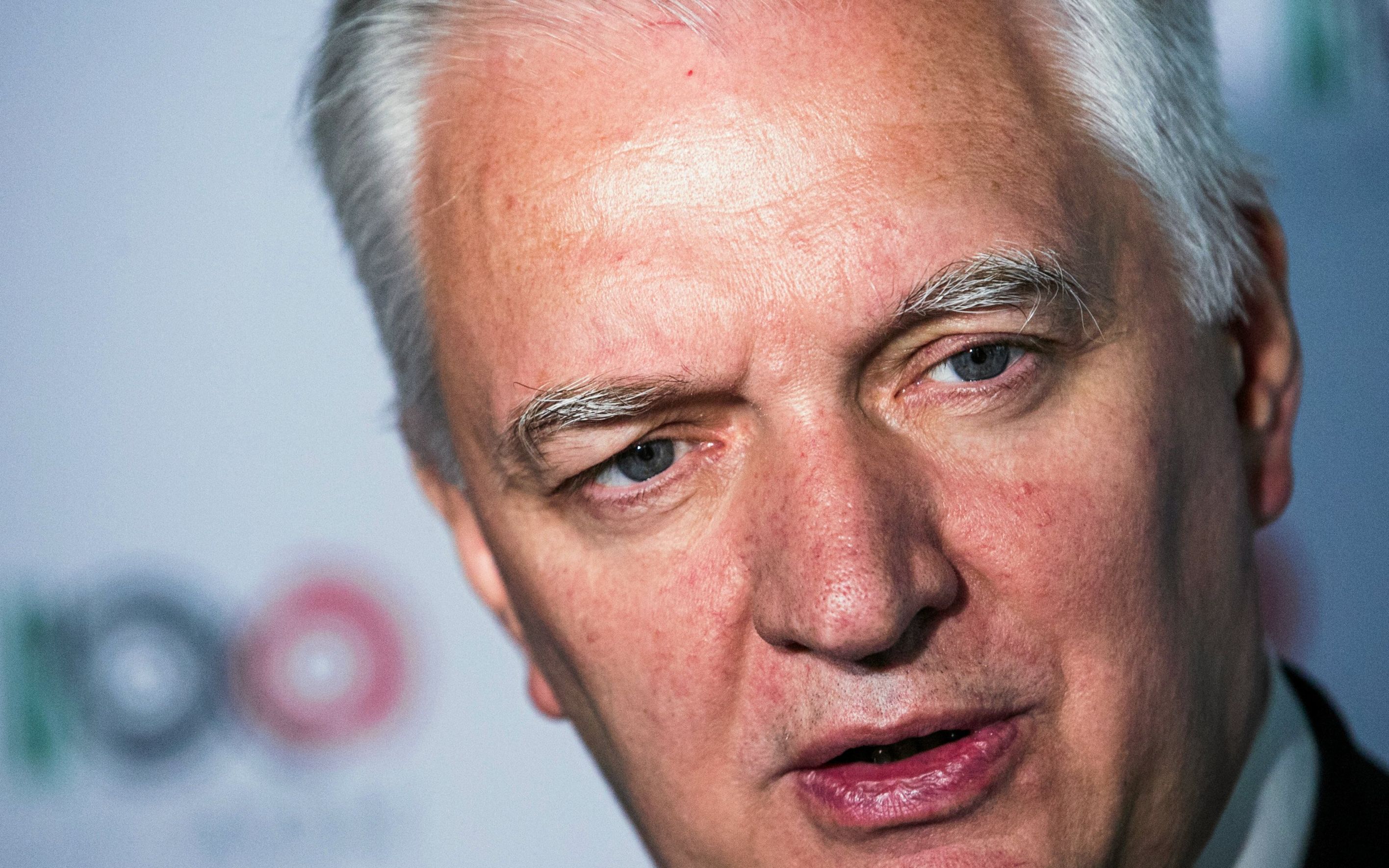 24.06.2019 Krakow , Akademia Gorniczo Hutnicza . Minister Nauki i Szkolnictwa Wyzszego Jaroslaw Gowin podczas podpisania aktu erekcyjnego pod budowe nowego pawilonu  Wydzialu Wiertnictwa ,  Nafty i Gazu AGH .  Fot. Adrianna Bochenek / Agencja Gazeta