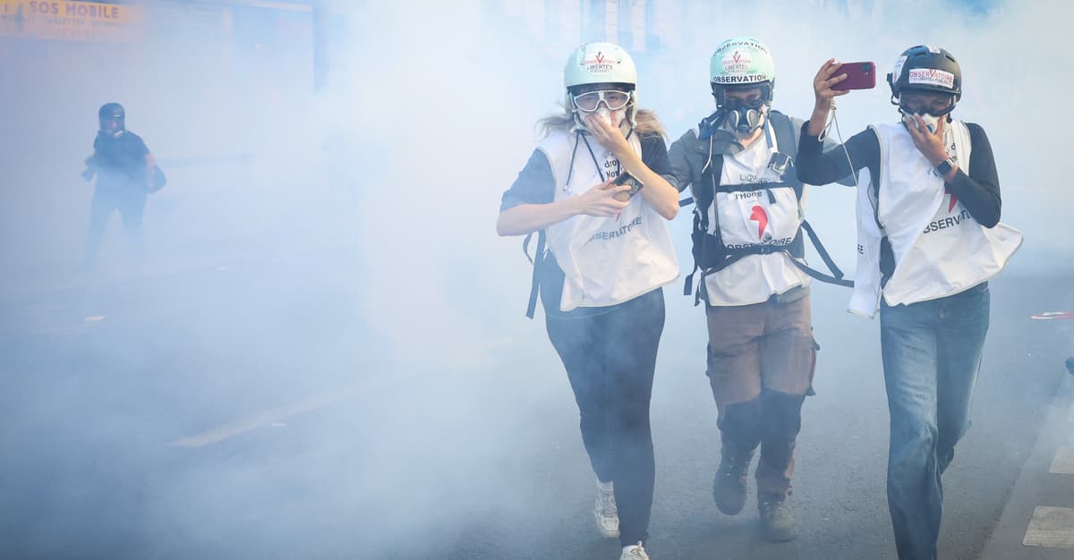 Dlaczego francuscy uczniowie protestują – eksplozja wandalizmu czy próba uratowania systemu edukacji?