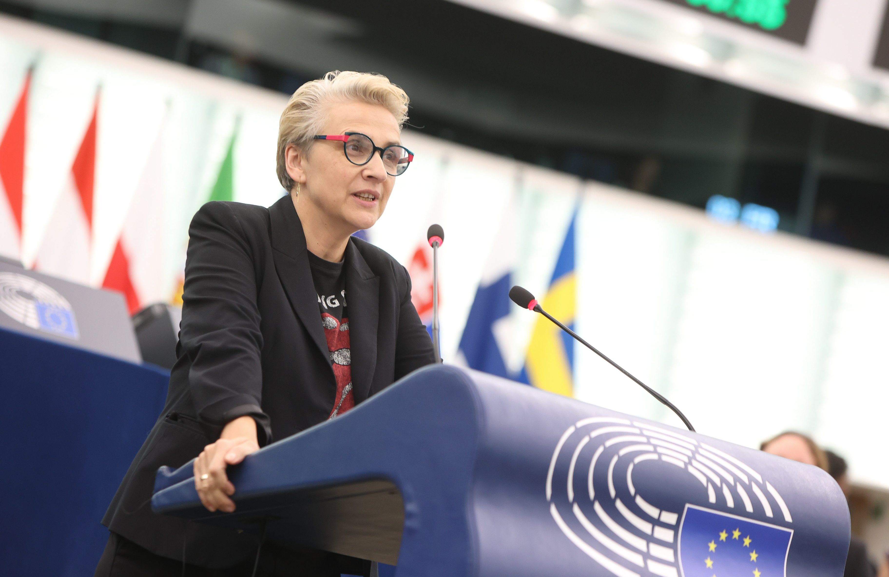 Europosłanka Nowej Lewicy Joanna Schuering-Wielgus podczas debaty plenarnej w Parlamencie Europejskim, październik 2024.
