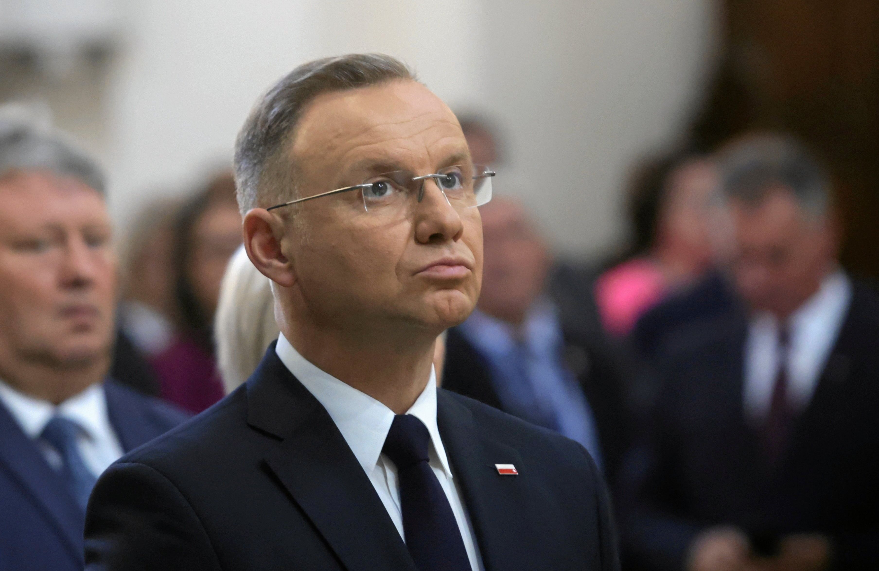 Prezydent Andrzej Duda patrzy w dal