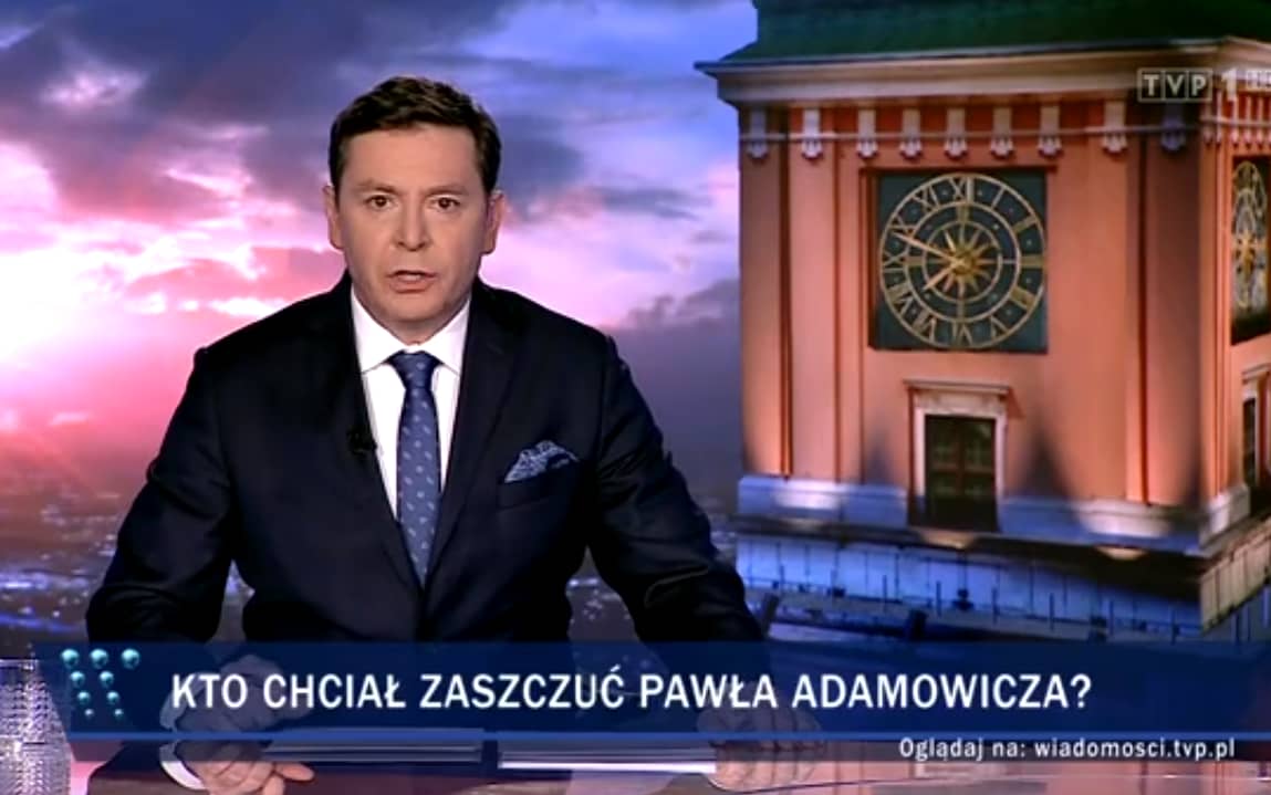 Grafika do artykułu Festiwal hipokryzji. "Wiadomości" TVP oskarżają "Wyborczą" i TVN o szczucie na Adamowicza