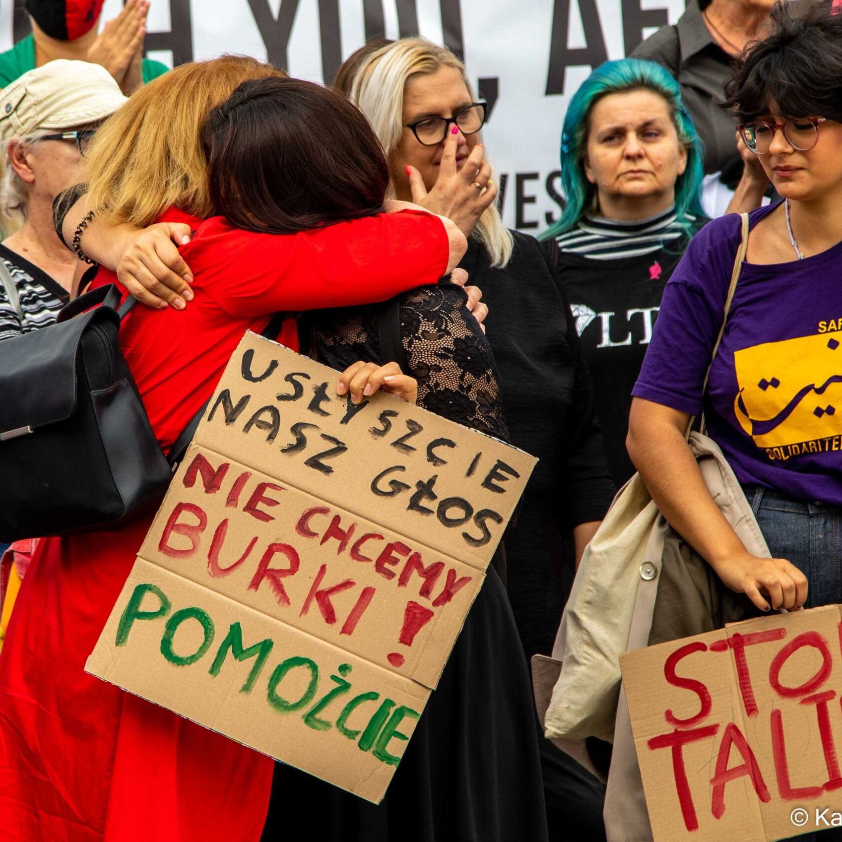 Warszawa, 22.08.2021. Kabul/Kaból – protest Strajku Kobiet w solidarności z zagrożonymi Afgankami i Afgańczykami