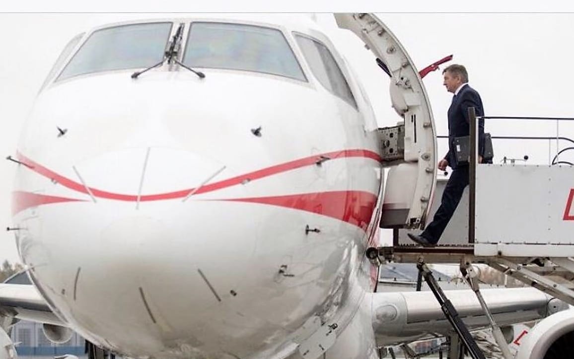 Grafika do artykułu PiS się przestraszył i uziemił marszałka. Rządowy Gulfstream już nie będzie jego darmową taksówką