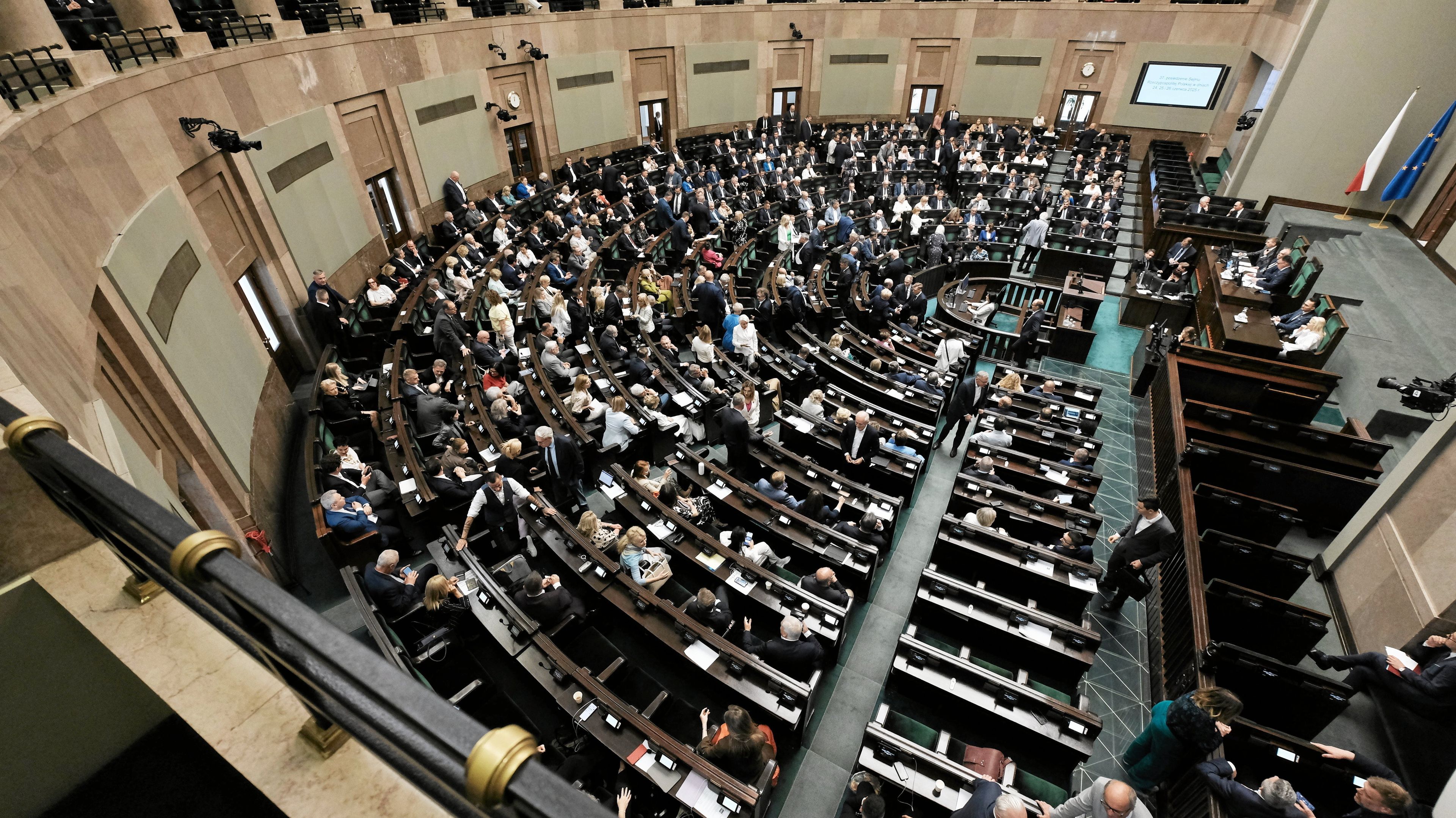 Sala obrad Sejmu w czasie sesji plenarnej