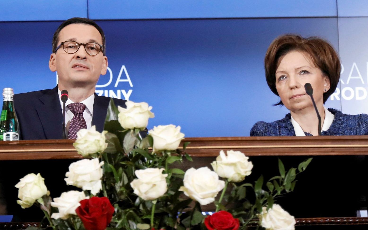 16.12.2019 Warszawa , aleje Ujazdowskie 1/3 , KPRM . Od lewej: rzecznik rzadu Piotr Muller, minister Michal Dworczyk , premier Mateusz Morawiecki , minister rodziny Marlena Malag , NN podczas posiedzenia Rady Rodziny .
Fot. Maciek Jazwiecki / Agencja Gazeta