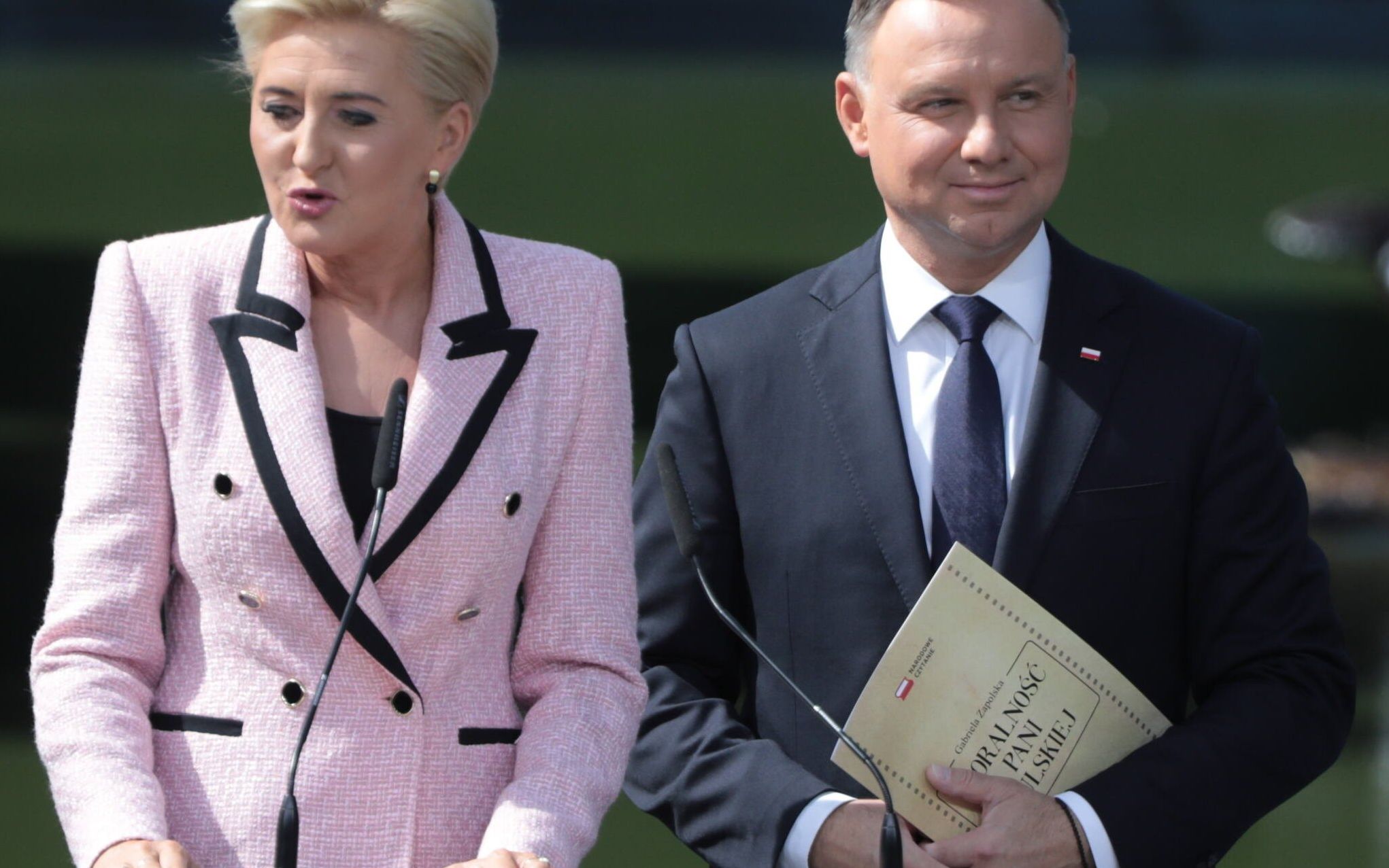 04.09.2021 Warszawa , Ogod Saski . 
Narodowe Czytanie 2021 . Para Prezydencka oraz aktorzy czytac beda " Moralnosc Pani Dulskiej " Gabrieli Zapolskiej .
Fot. Slawomir Kaminski / Agencja Wyborcza.pl
