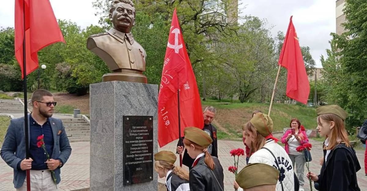Polscy stronnicy Putina krzyczą o Wołyniu. Głucho milczą, gdy Rosja czci stalinowskich zbrodniarzy
