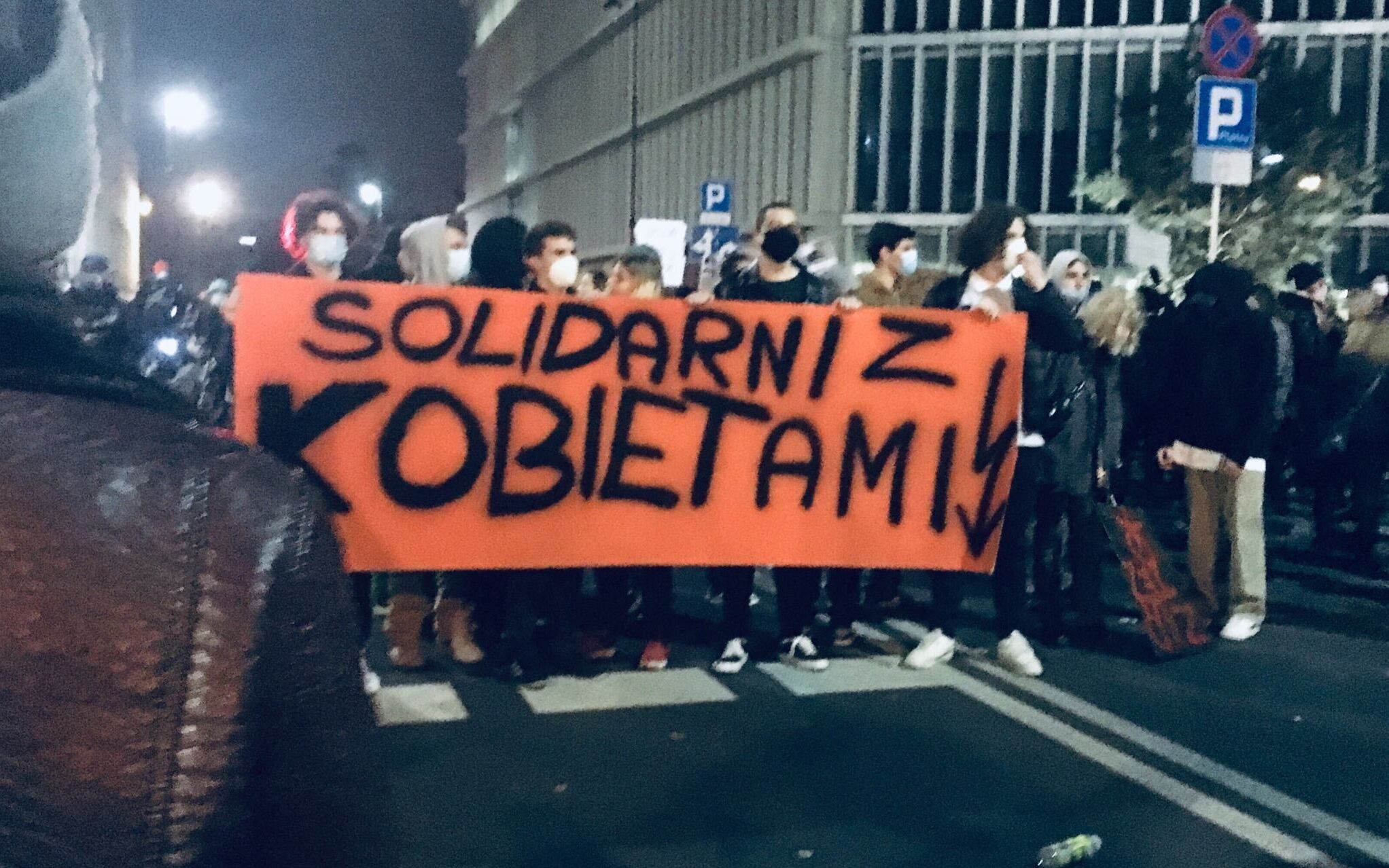 Grafika do artykułu 50 organizacji społecznych: "Odpowiedzialność za destabilizację państwa ponoszą rządzący"