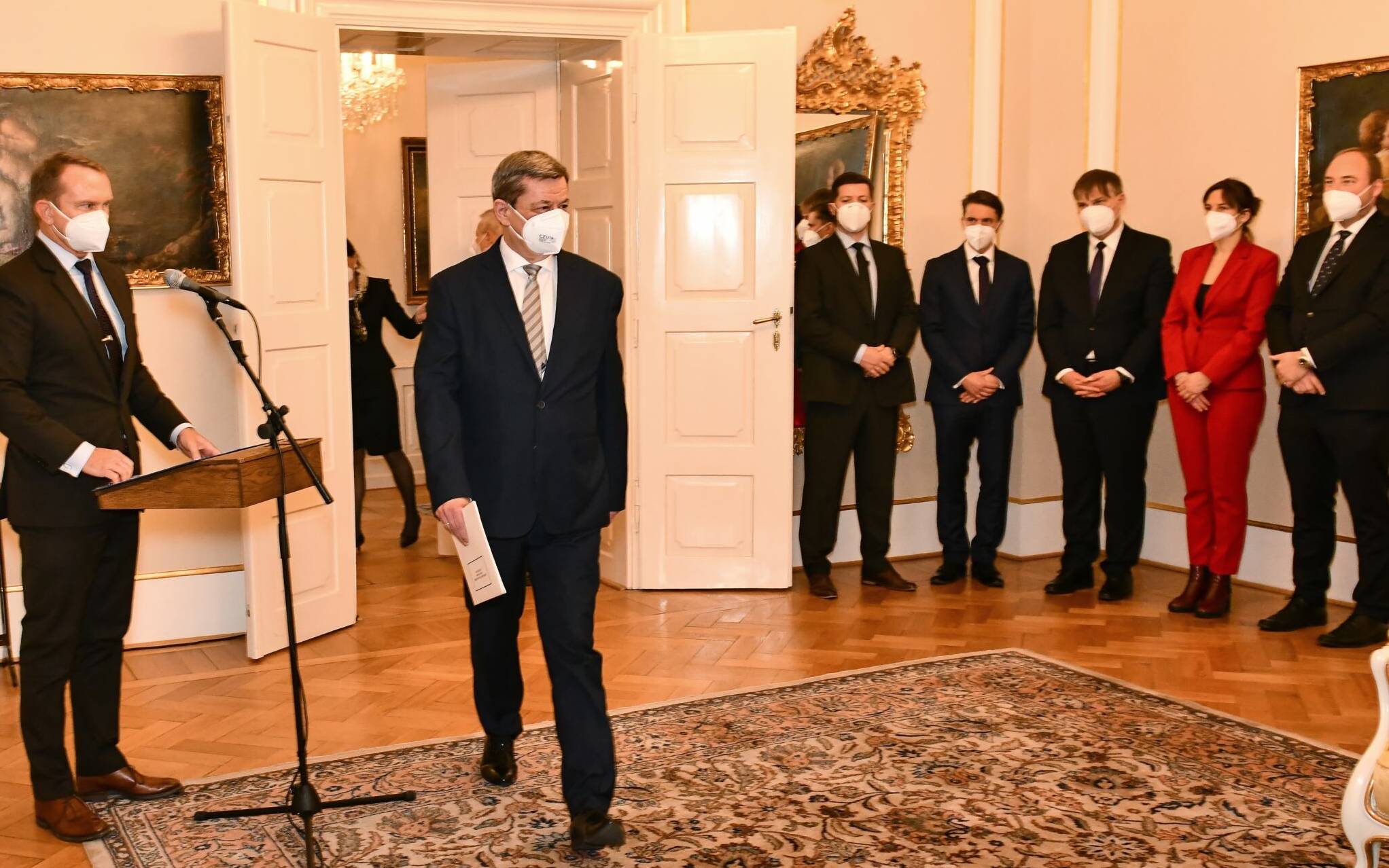 Grafika do artykułu Premier Morawiecki odwołuje nowo powołanego ambasadora w Czechach za słowa prawdy o Turowie