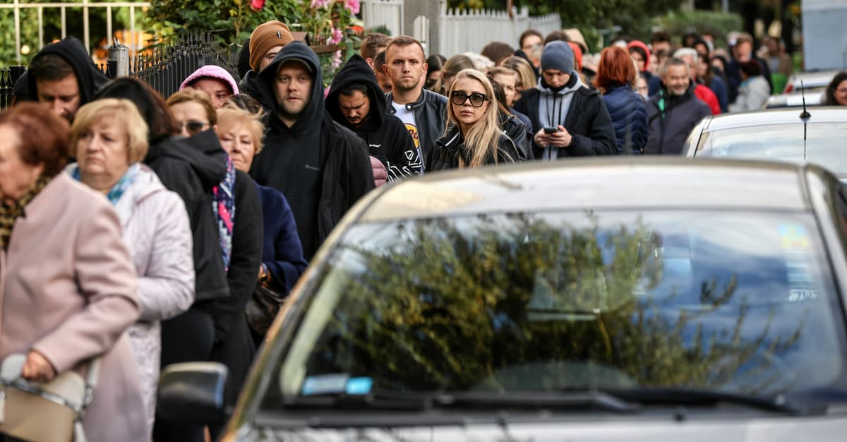 Rekordowe zainteresowanie wyborami w II turze. Prawie 700 tys. Polaków chce głosować za granicą.