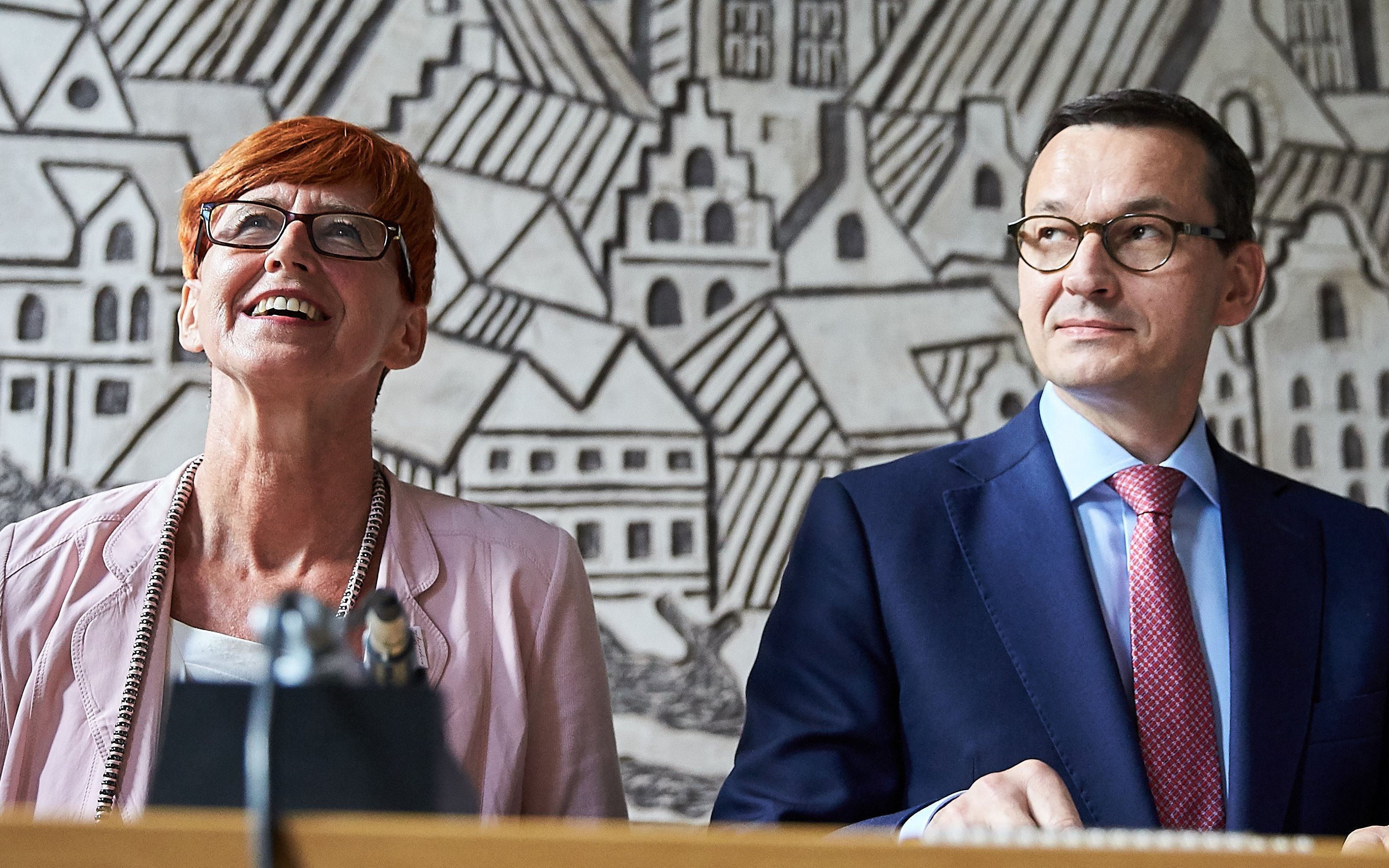07.08.2018 Gdansk . Minister rodziny , pracy i polityki spolecznej Elzbieta Rafalska oraz premier Mateusz Morawiecki podczas nadzwyczajnego spotkania Komisji Krajowej NSZZ " Solidarnosc " . Fot. Jan Rusek / Agencja Gazeta