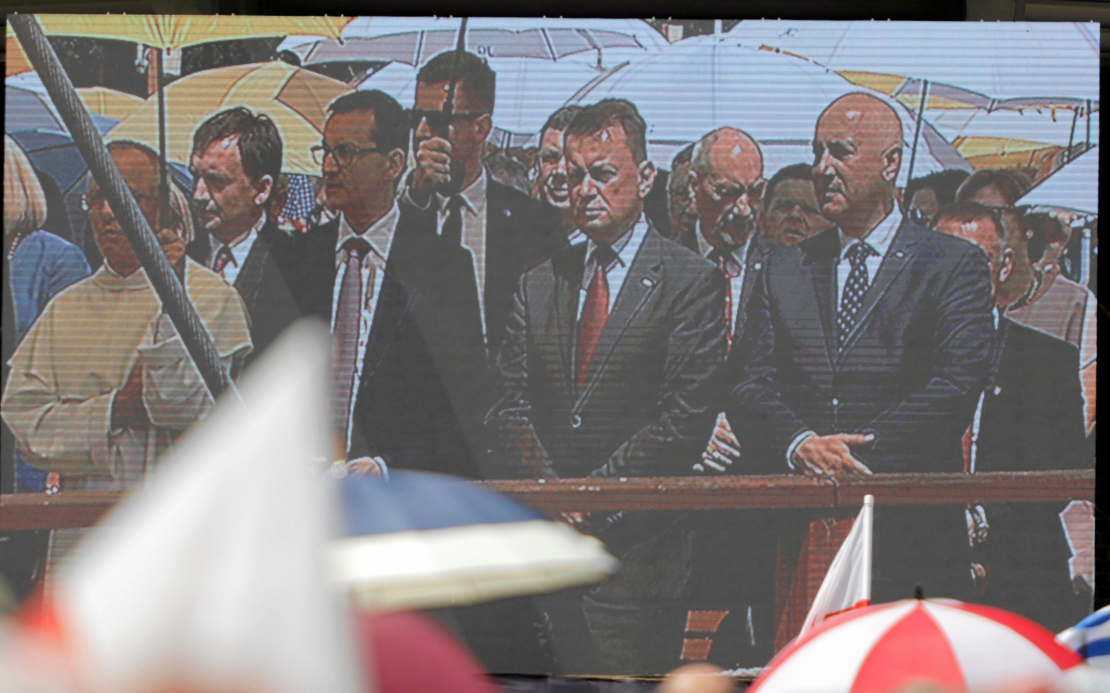 08.07.2018 Czestochowa . Jasna Gora . pPremier Mateusz Morawicki , minister sprawiedliwosci Zbigniew Ziobro , minister obrony narodowej Mariusz Blaszczak , Antoni Macierewicz , minister spraw wewnetrznych i administracji Joachim Brudzinski podczas pielgrzymka Rodziny Radia Maryja . 
Fot. Grzegorz Skowronek / Agencja Gazeta