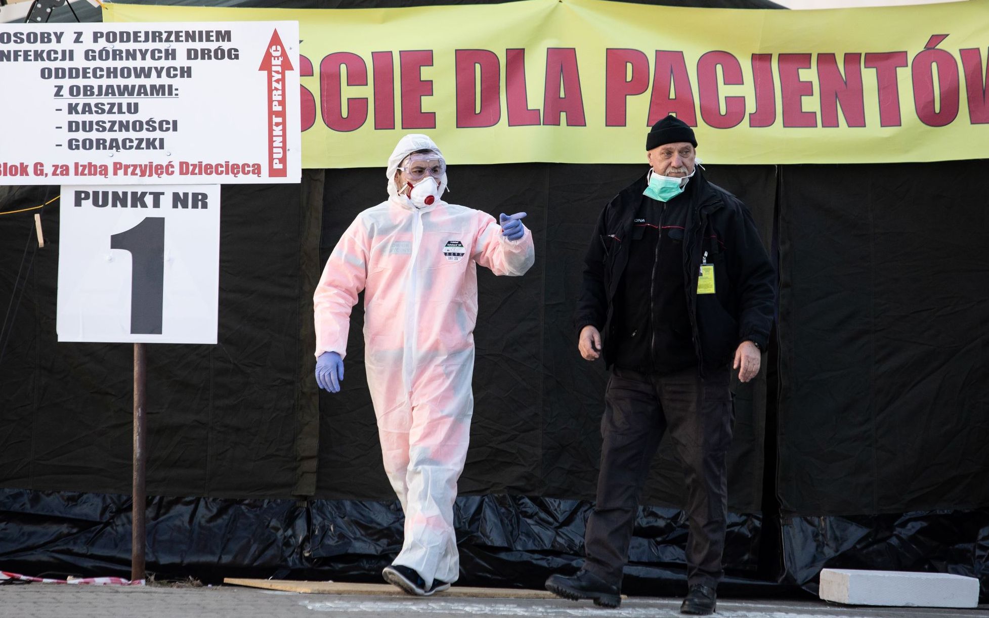 Grafika do artykułu Dwie prognozy epidemii do Wielkanocy: żółta i czerwona [PORÓWNANIE 8 KRAJÓW]